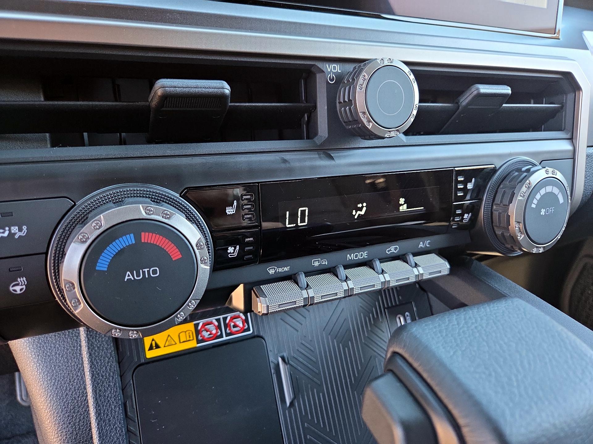 Thumbnail: 2025 Toyota 4Runner - 15