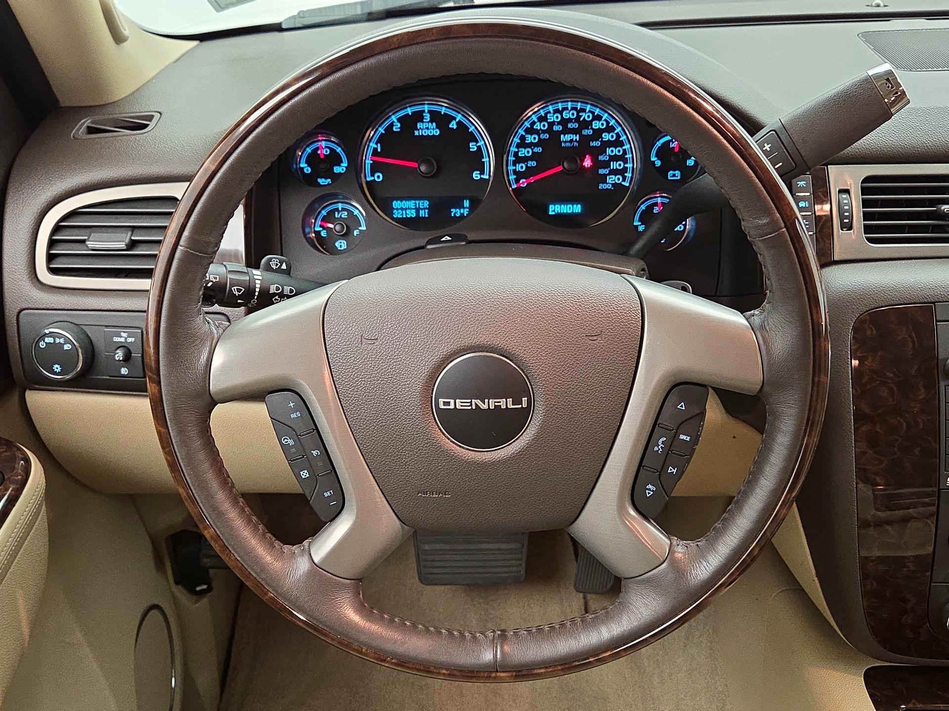 Thumbnail: 2014 GMC Yukon - 10