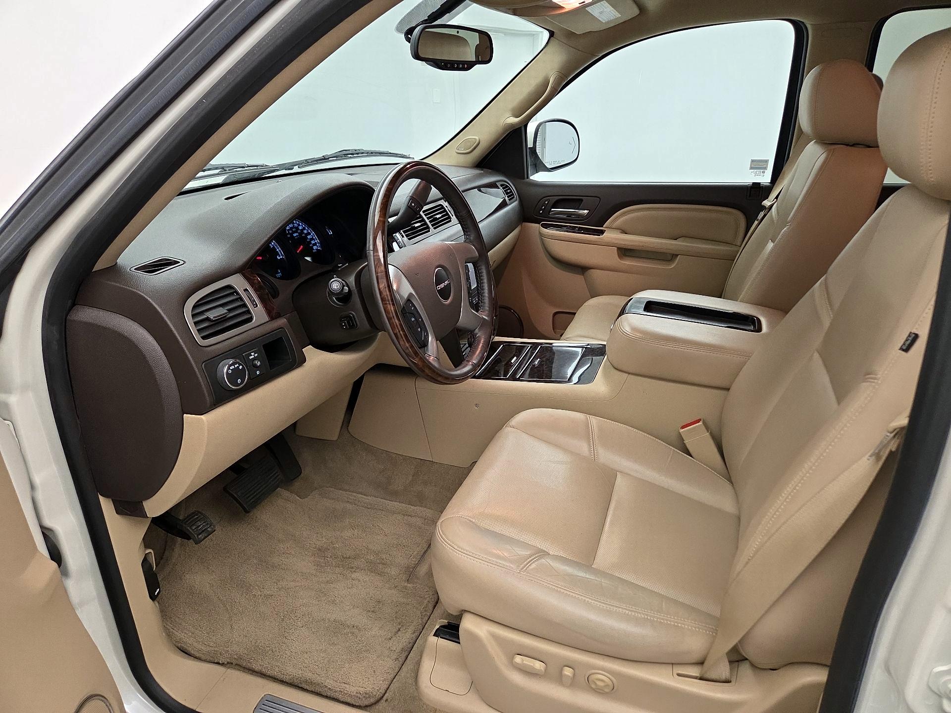 Thumbnail: 2014 GMC Yukon - 11