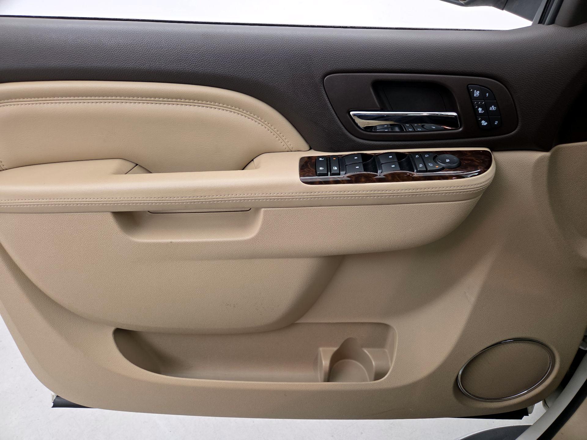 Thumbnail: 2014 GMC Yukon - 12