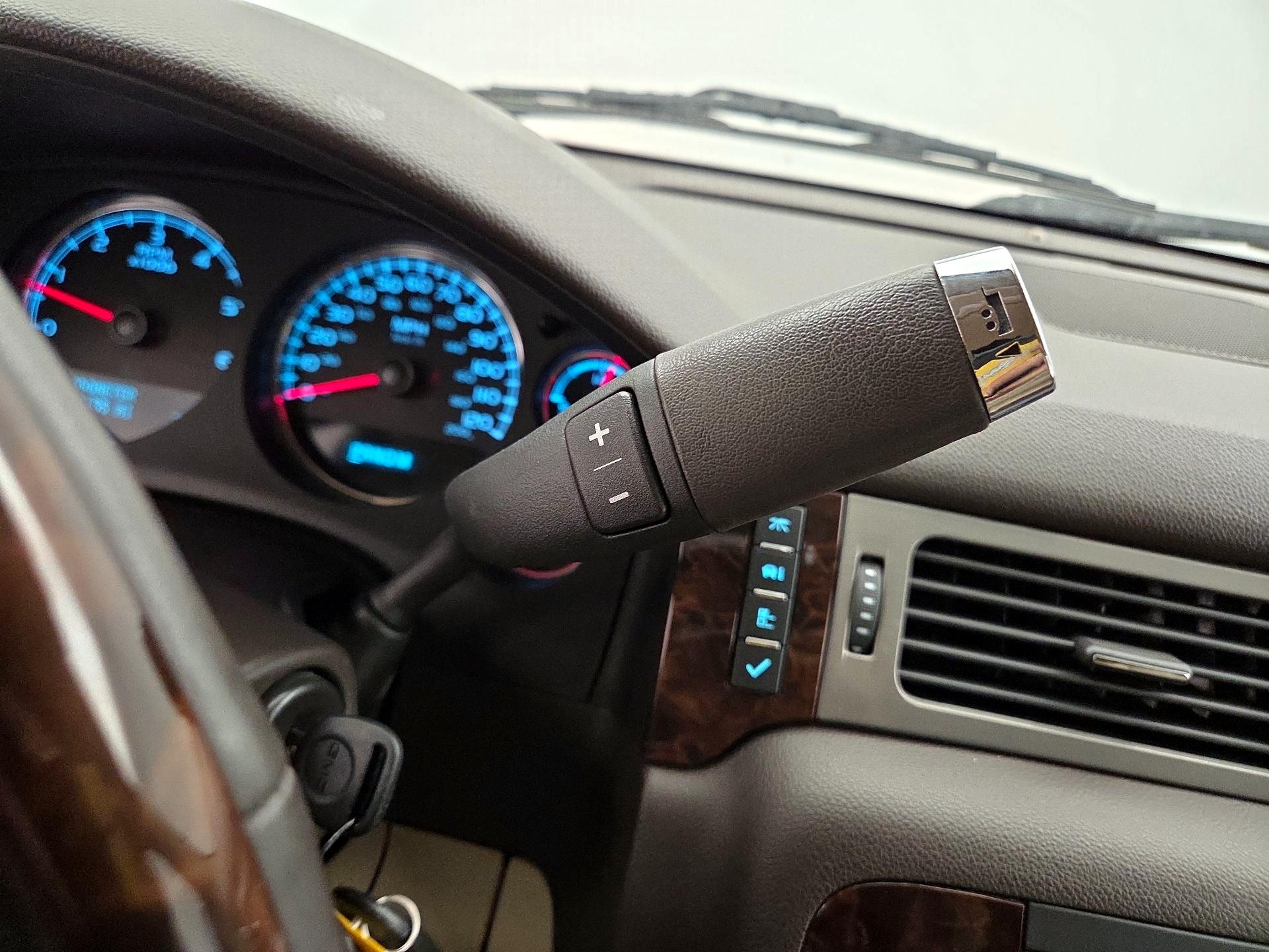 Thumbnail: 2014 GMC Yukon - 18