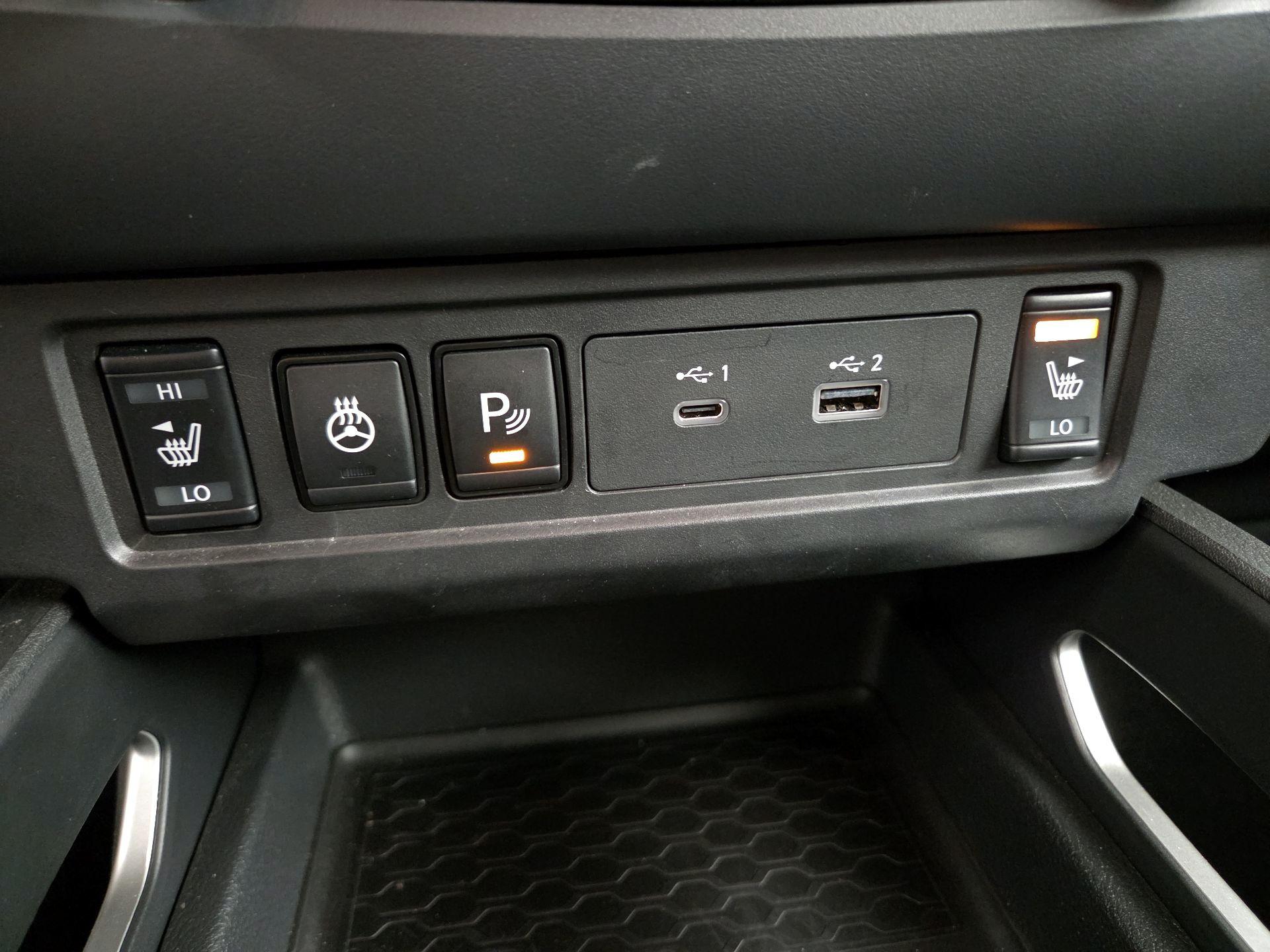 Thumbnail: 2022 Nissan Frontier - 18