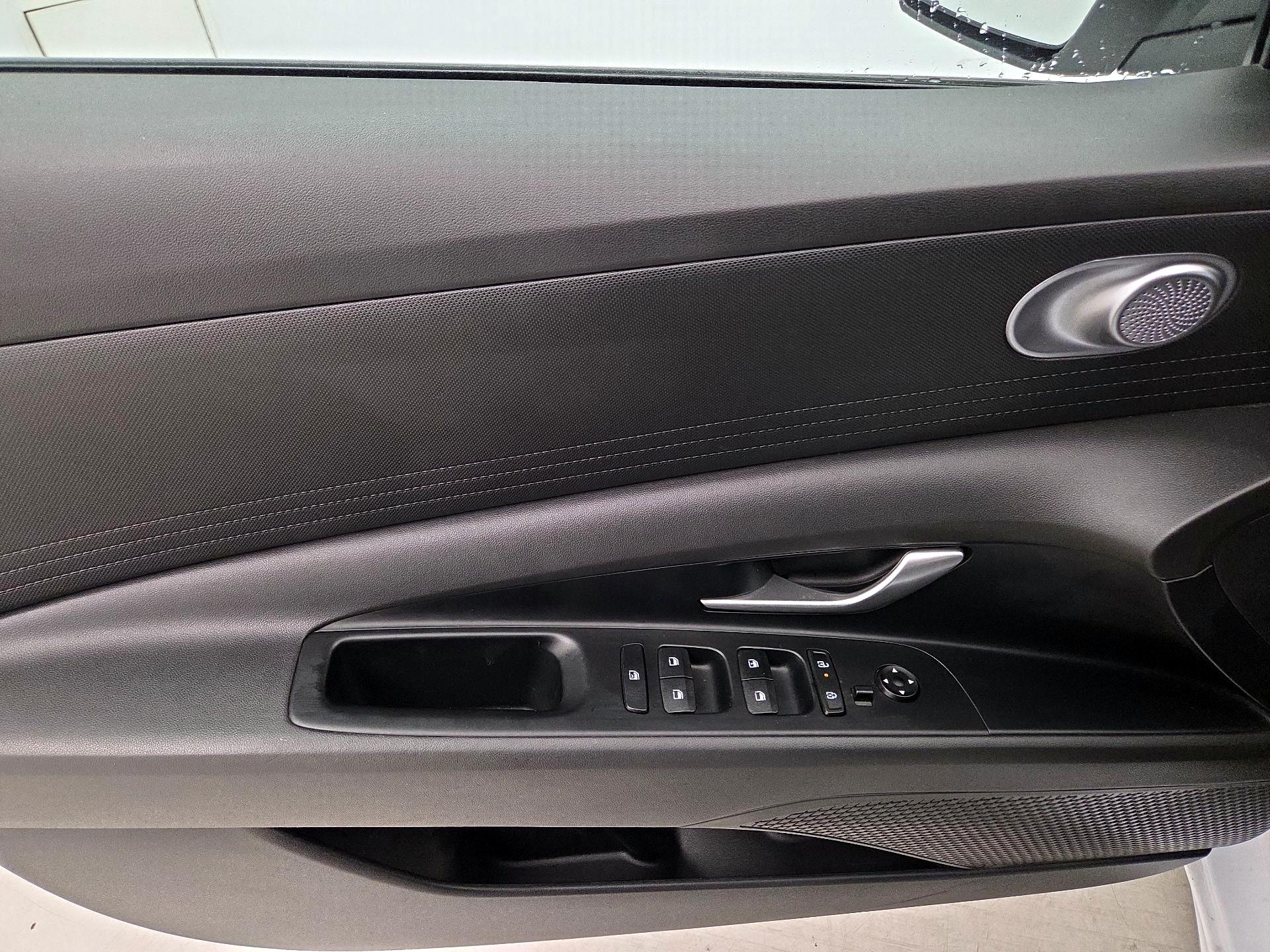 Thumbnail: 2024 Hyundai Elantra - 12