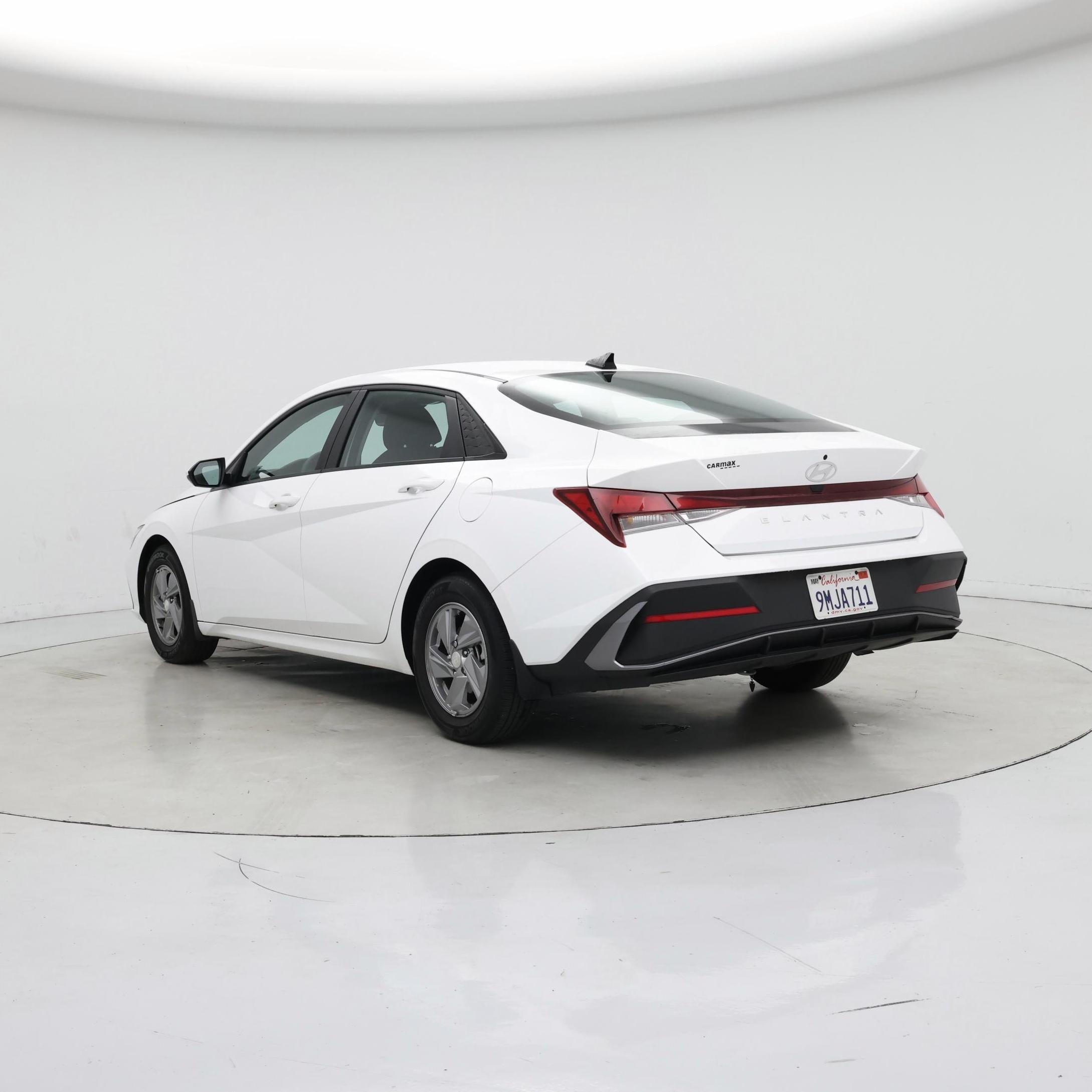 Thumbnail: 2024 Hyundai Elantra - 2
