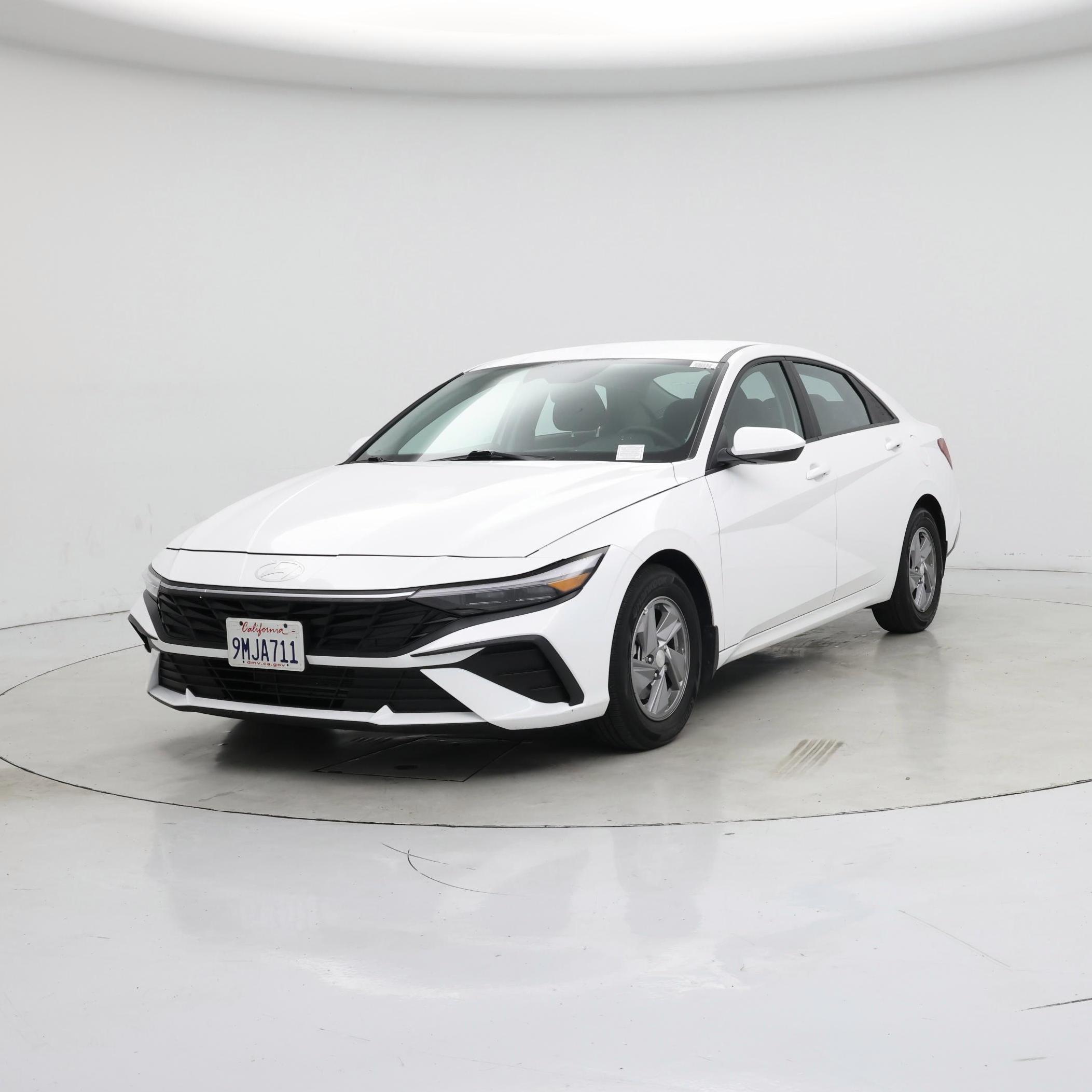 Thumbnail: 2024 Hyundai Elantra - 4
