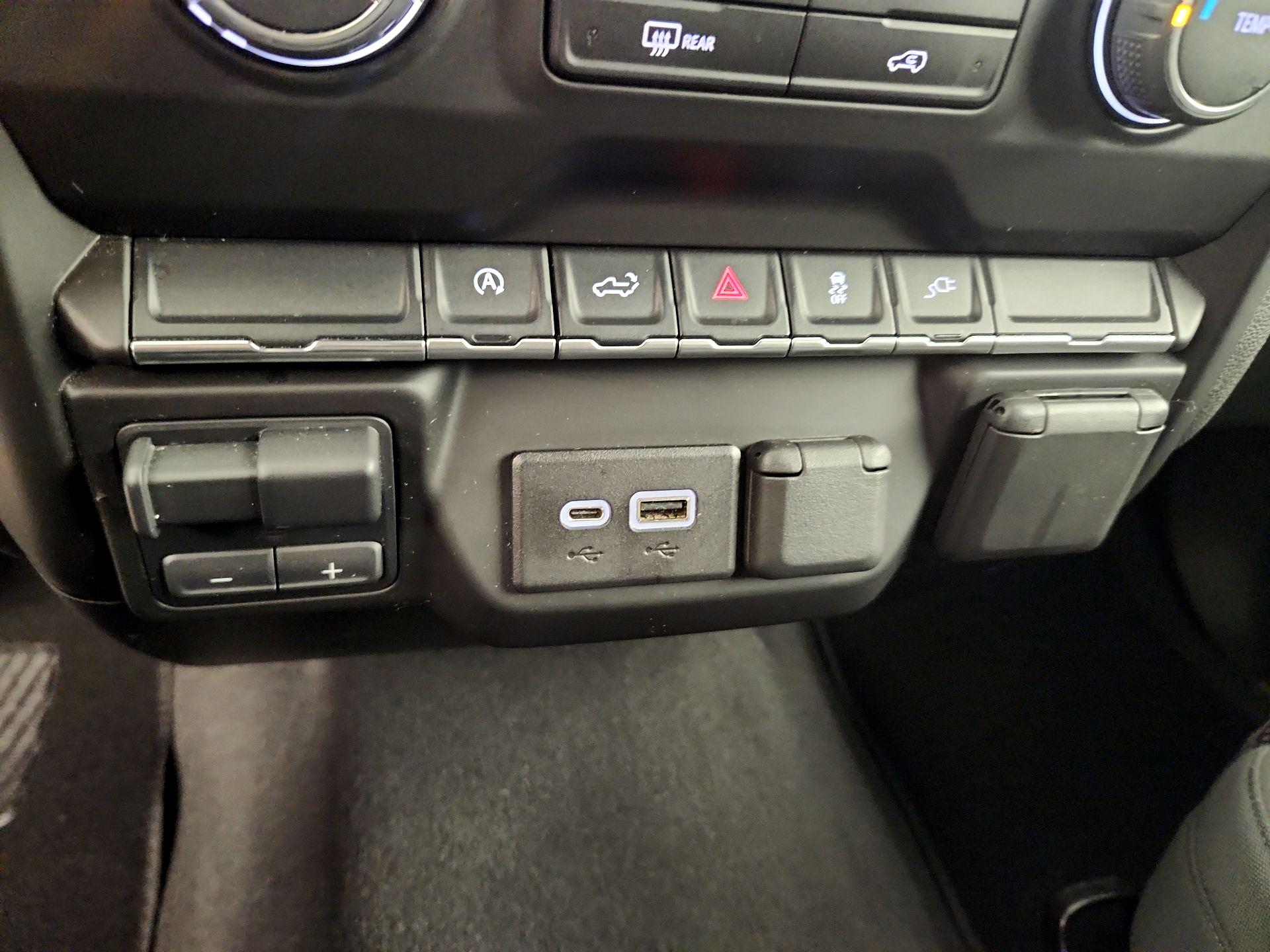 Thumbnail: 2021 Chevrolet Silverado 1500 - 18