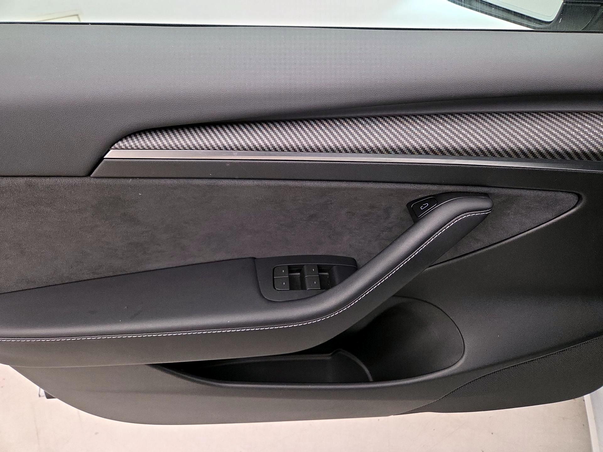 Thumbnail: 2023 Tesla Model 3 - 12