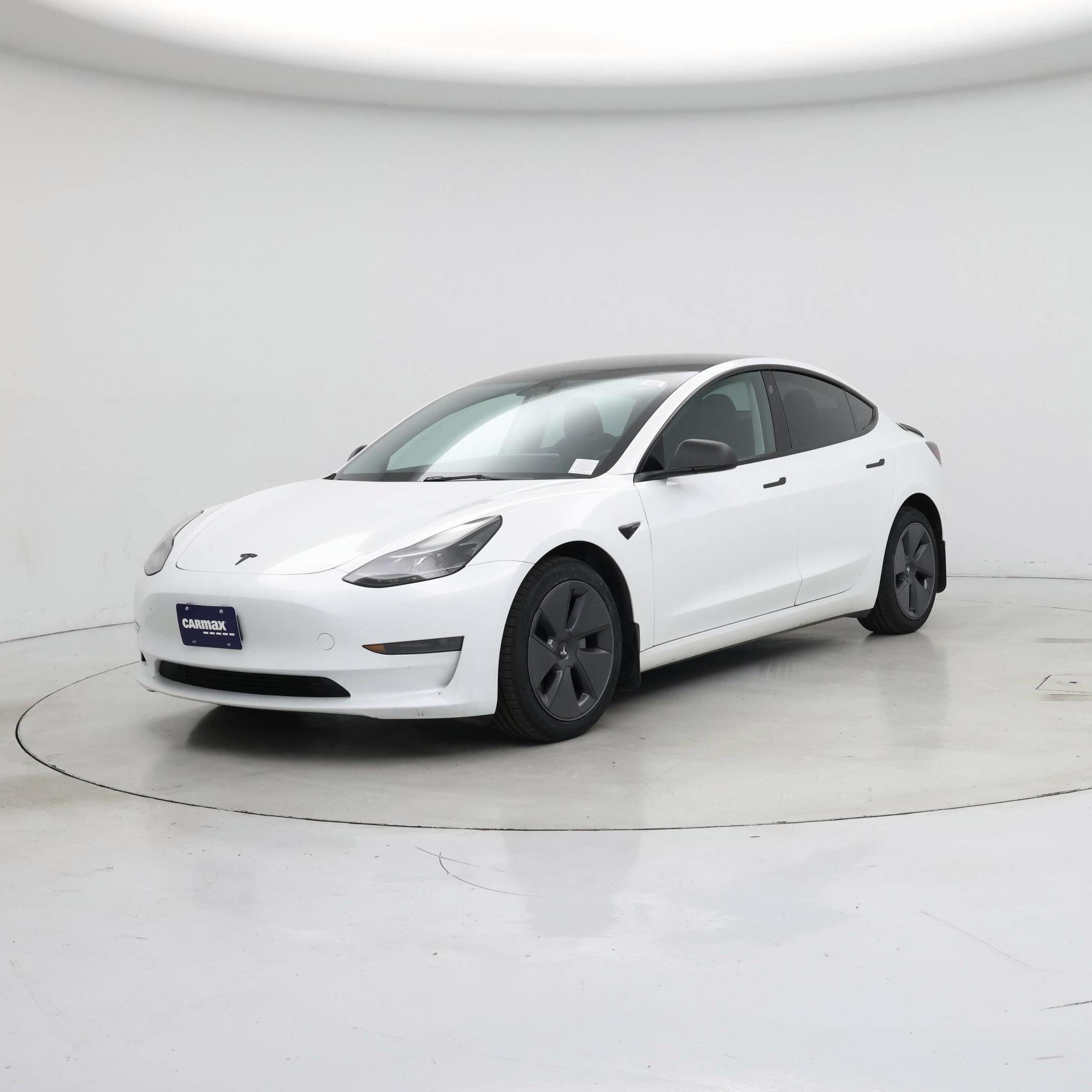 Thumbnail: 2023 Tesla Model 3 - 4