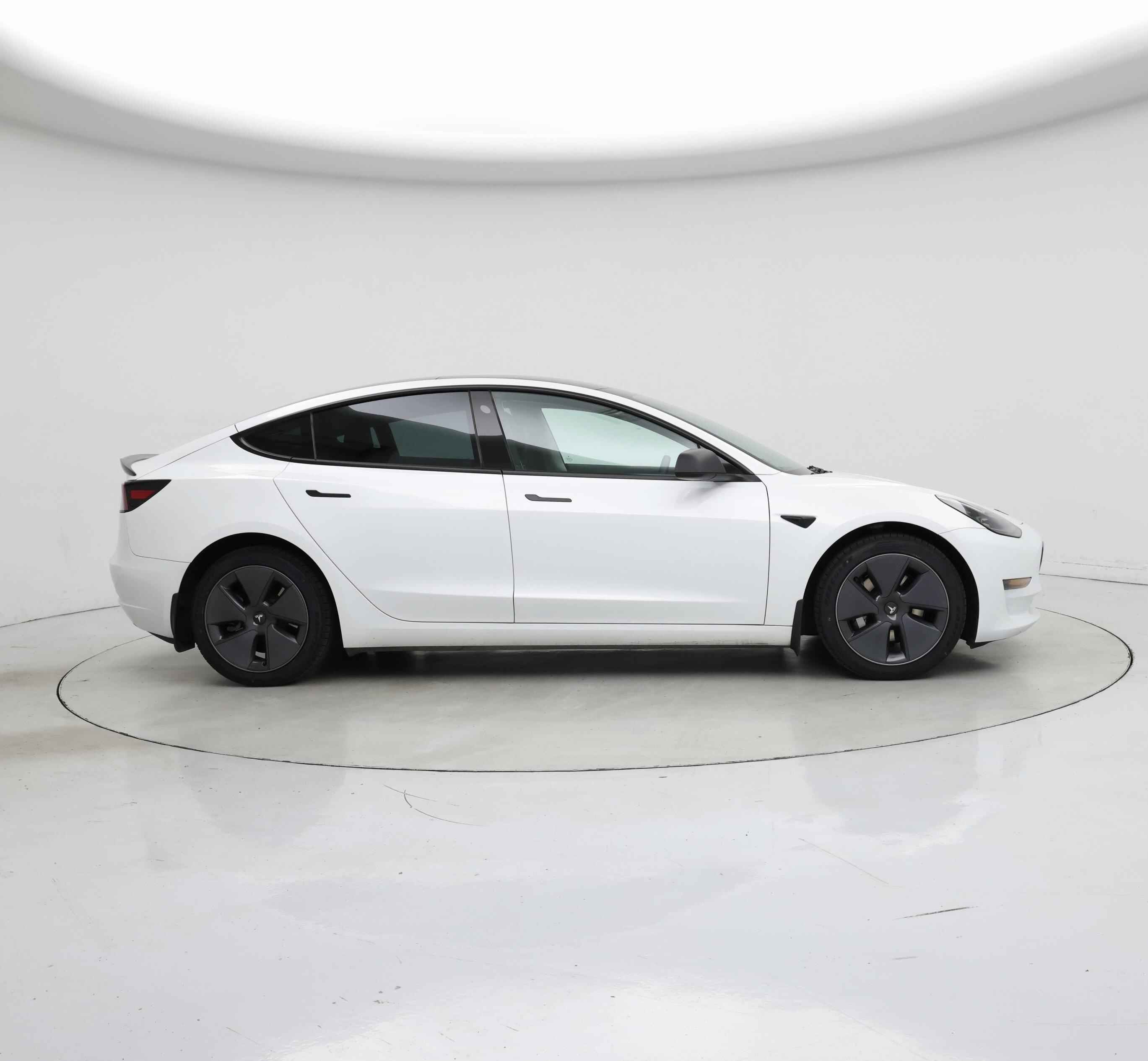 Thumbnail: 2023 Tesla Model 3 - 7