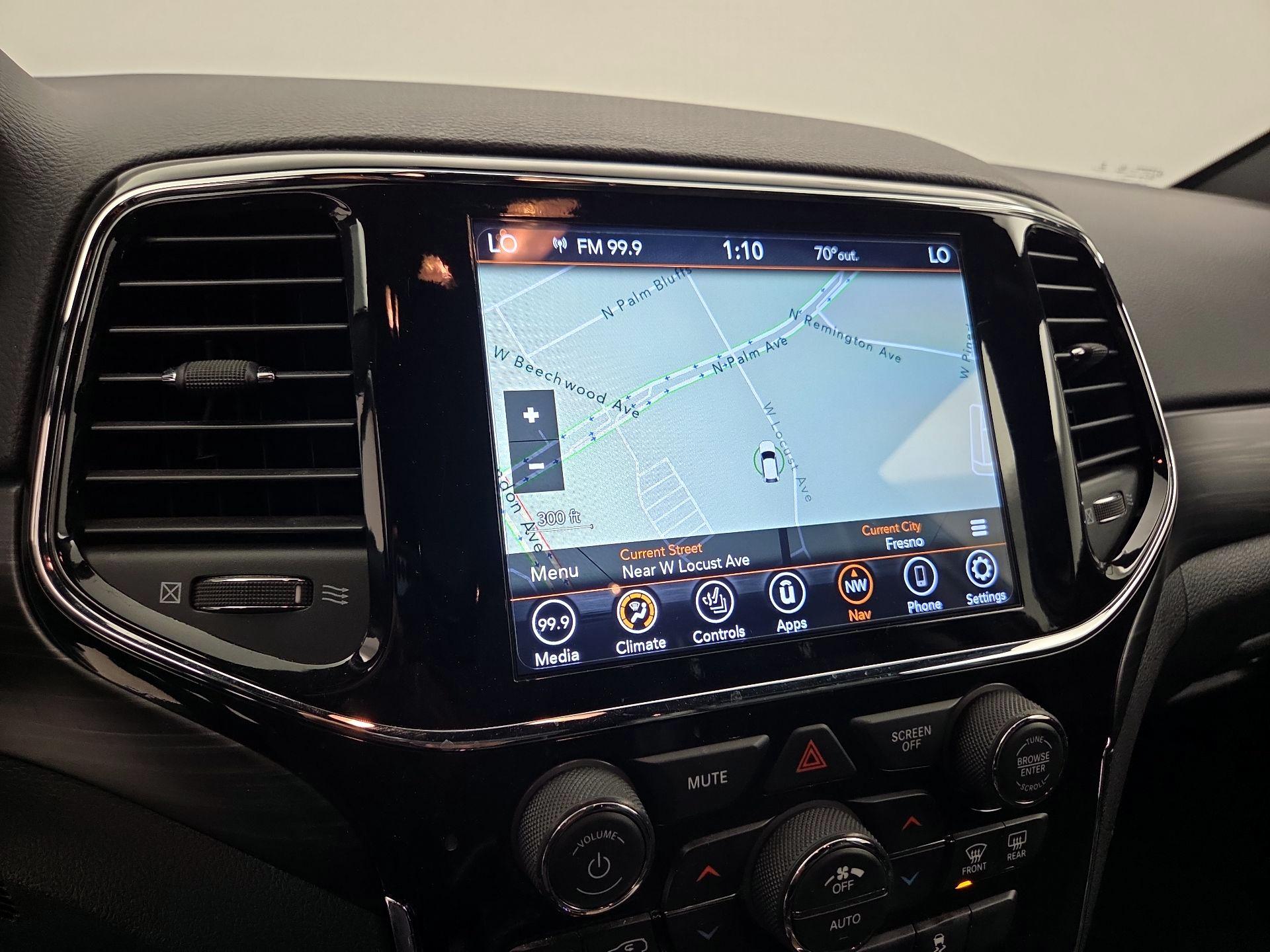 Thumbnail: 2021 Jeep Grand Cherokee - 14