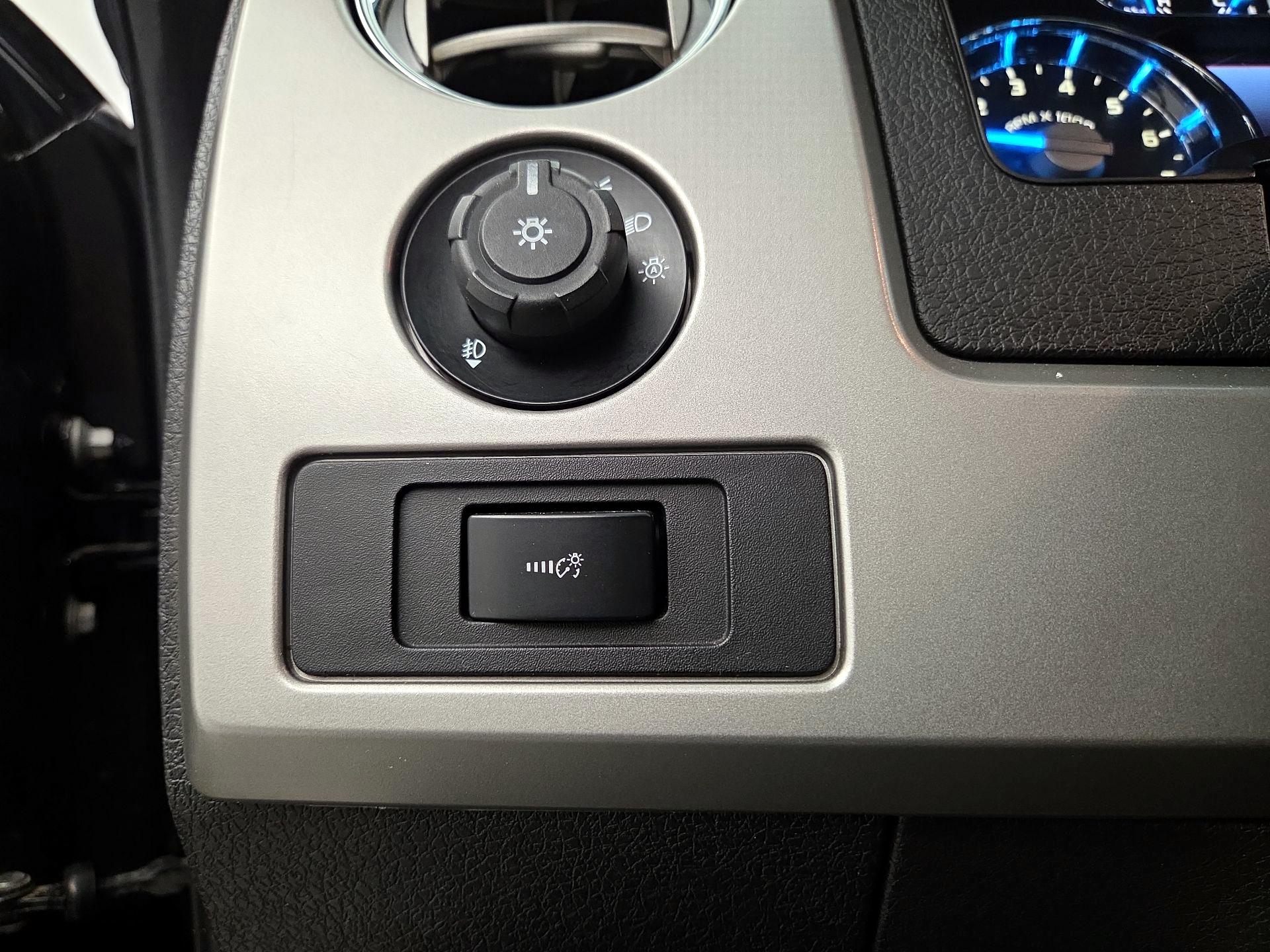 Thumbnail: 2014 Ford F-150 - 13