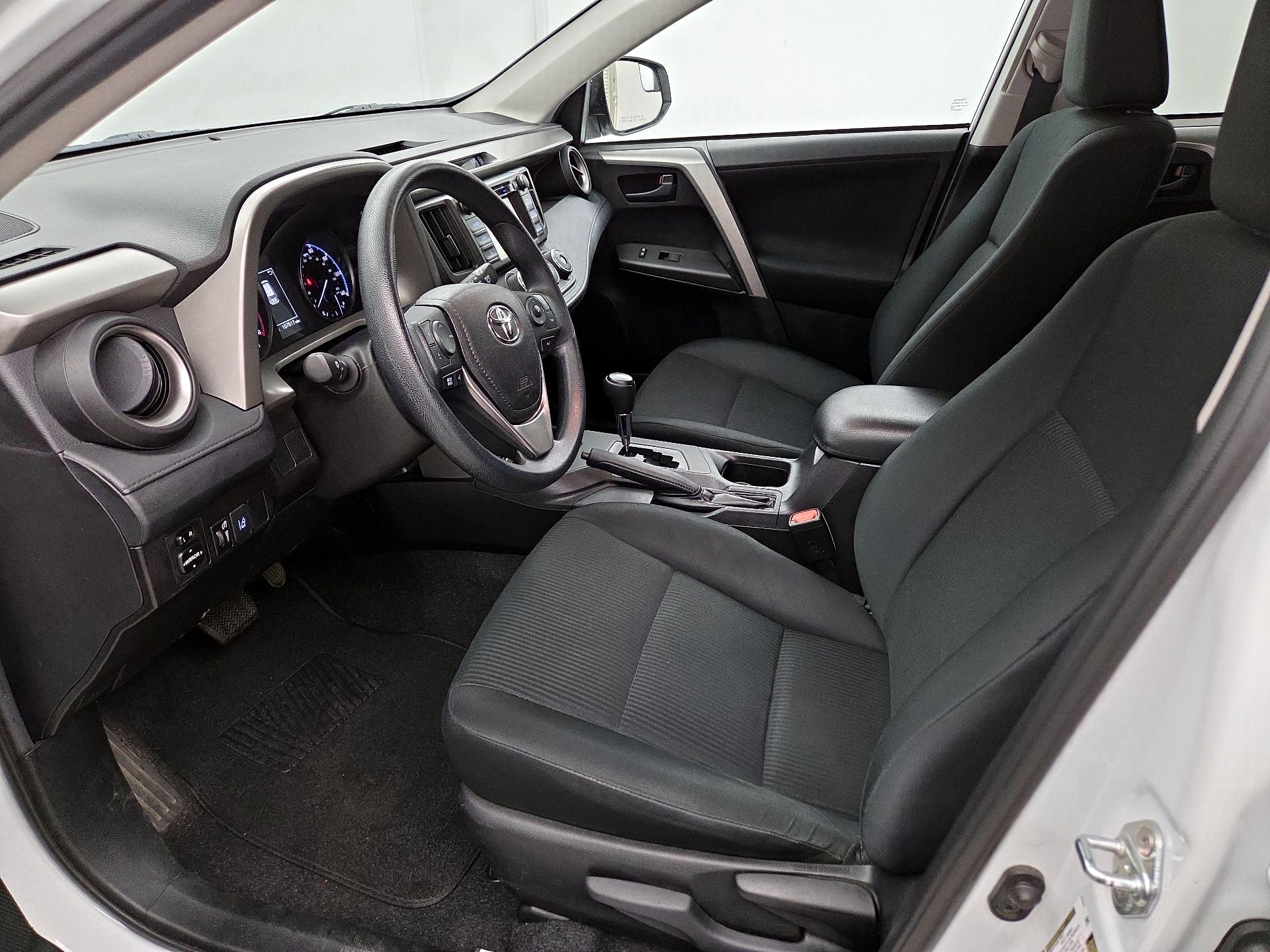 Thumbnail: 2018 Toyota RAV4 - 11