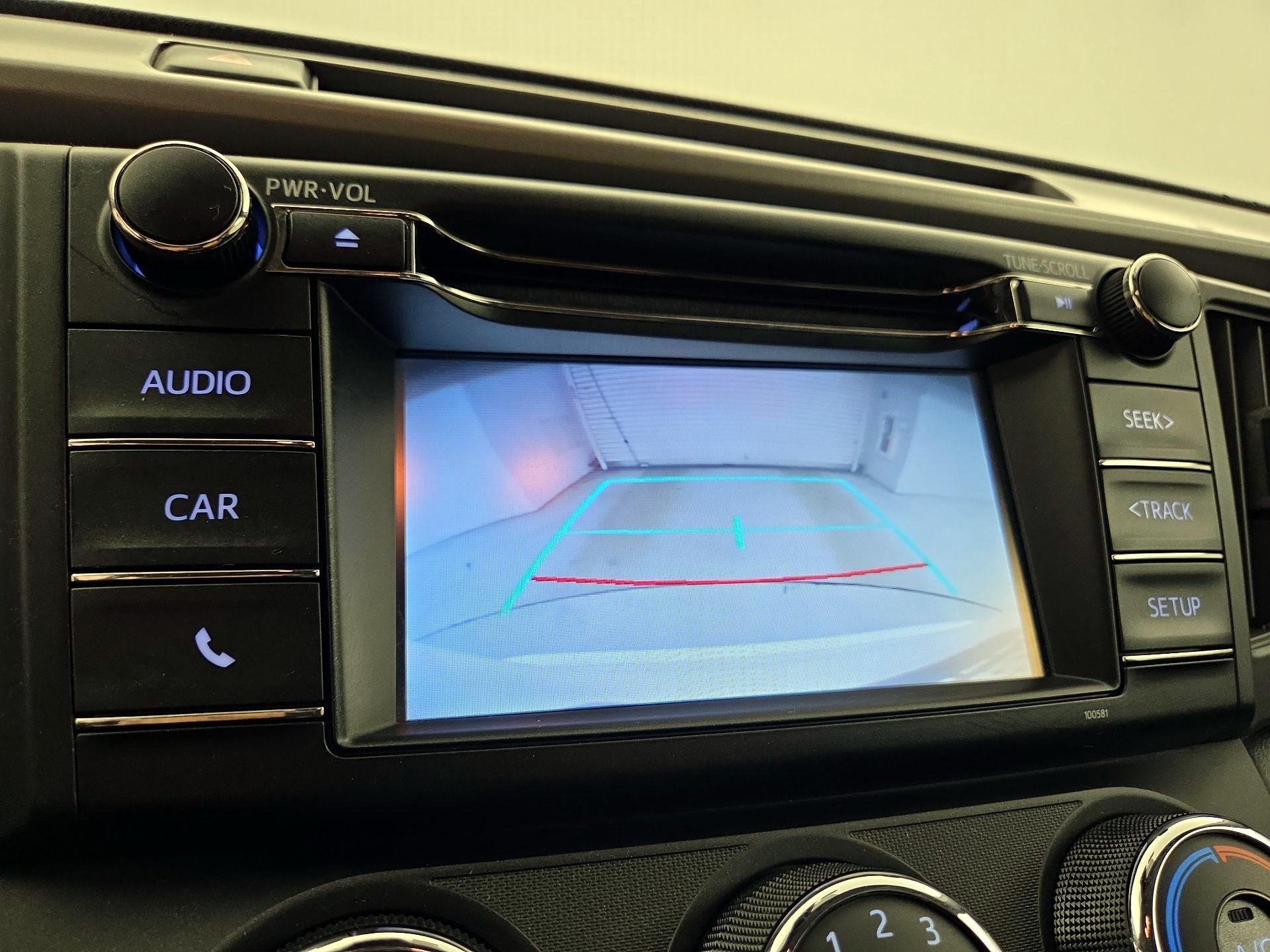 Thumbnail: 2018 Toyota RAV4 - 14