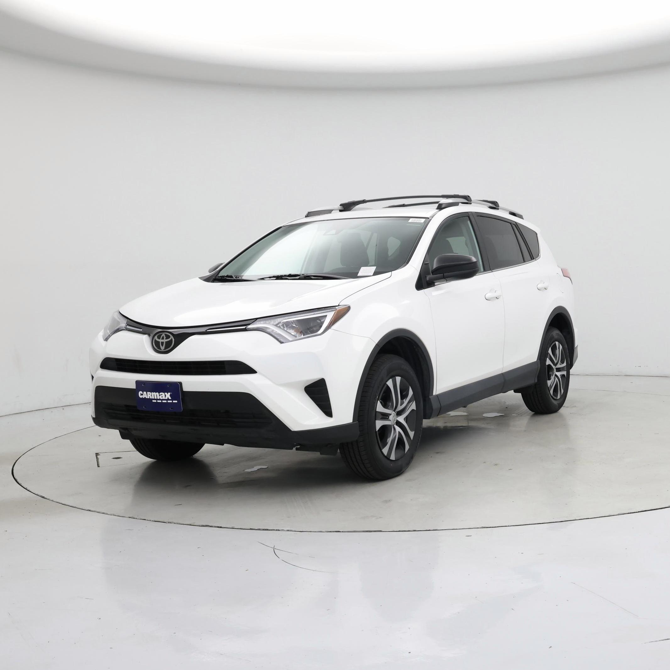 Thumbnail: 2018 Toyota RAV4 - 4