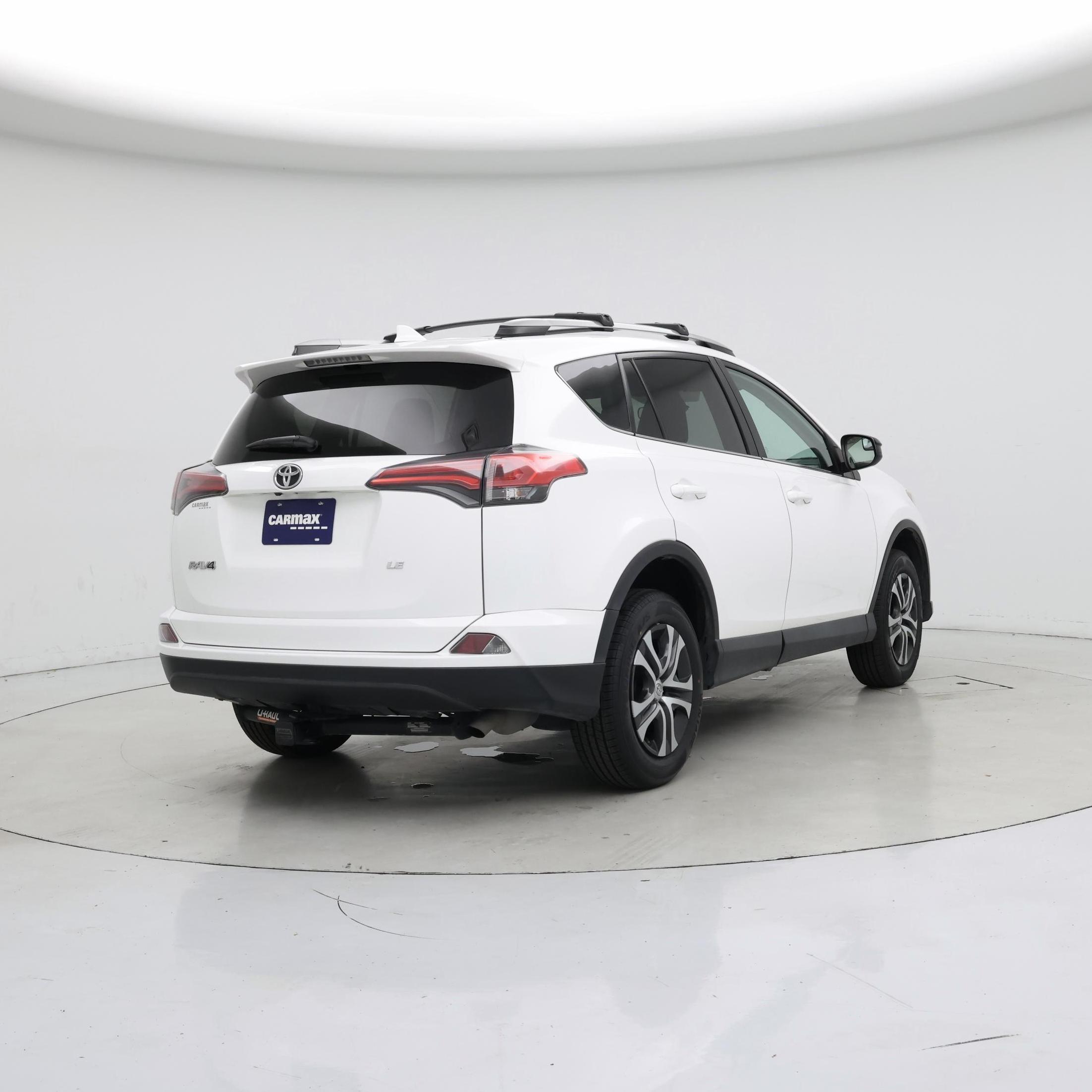 Thumbnail: 2018 Toyota RAV4 - 8