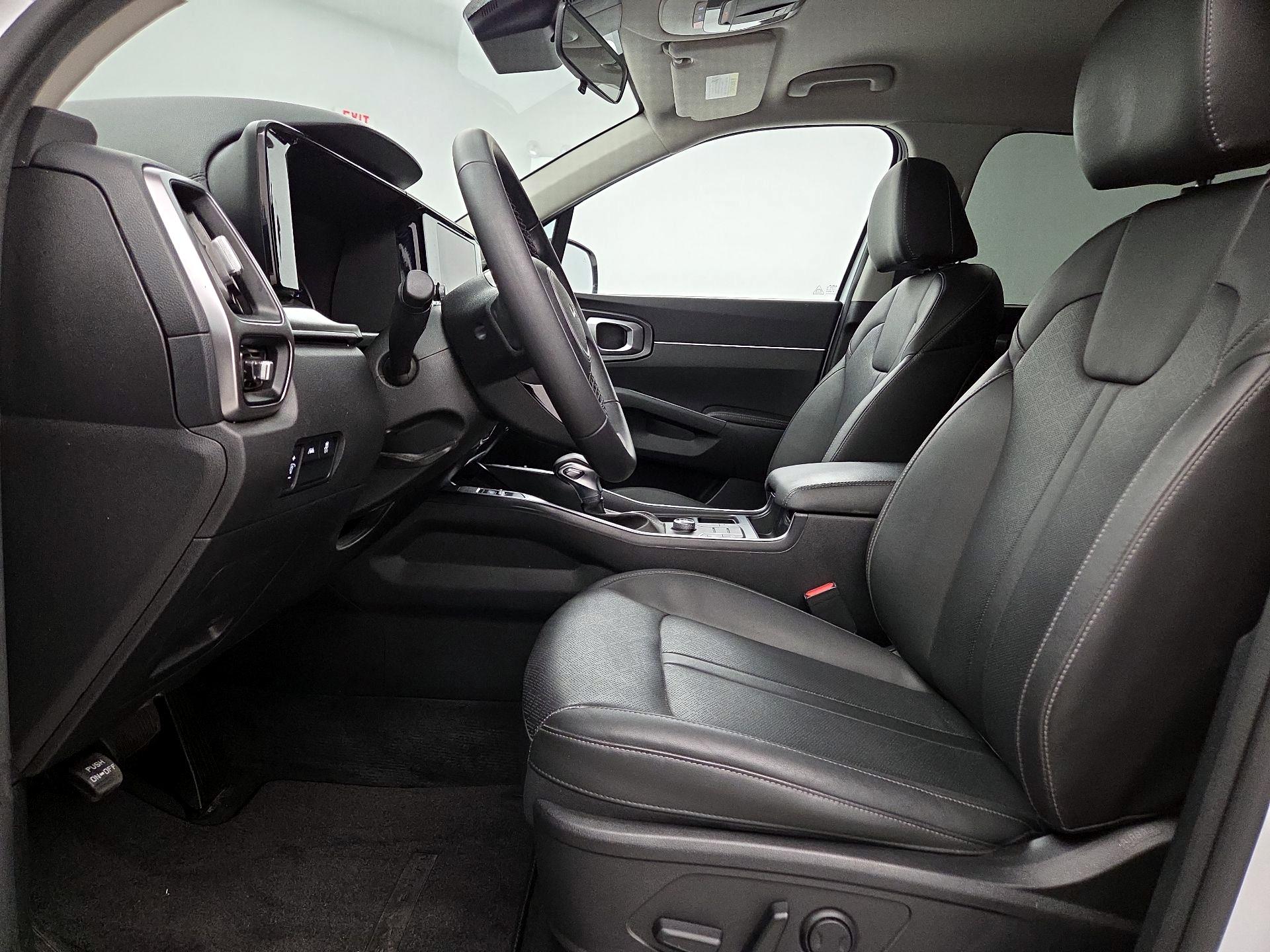 Thumbnail: 2022 Kia Sorento - 11