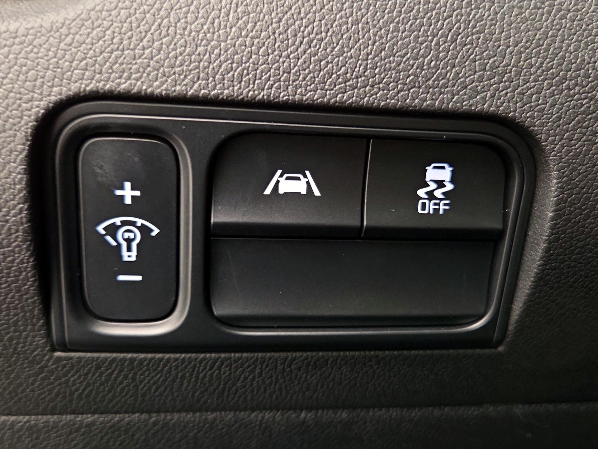 Thumbnail: 2022 Kia Sorento - 13