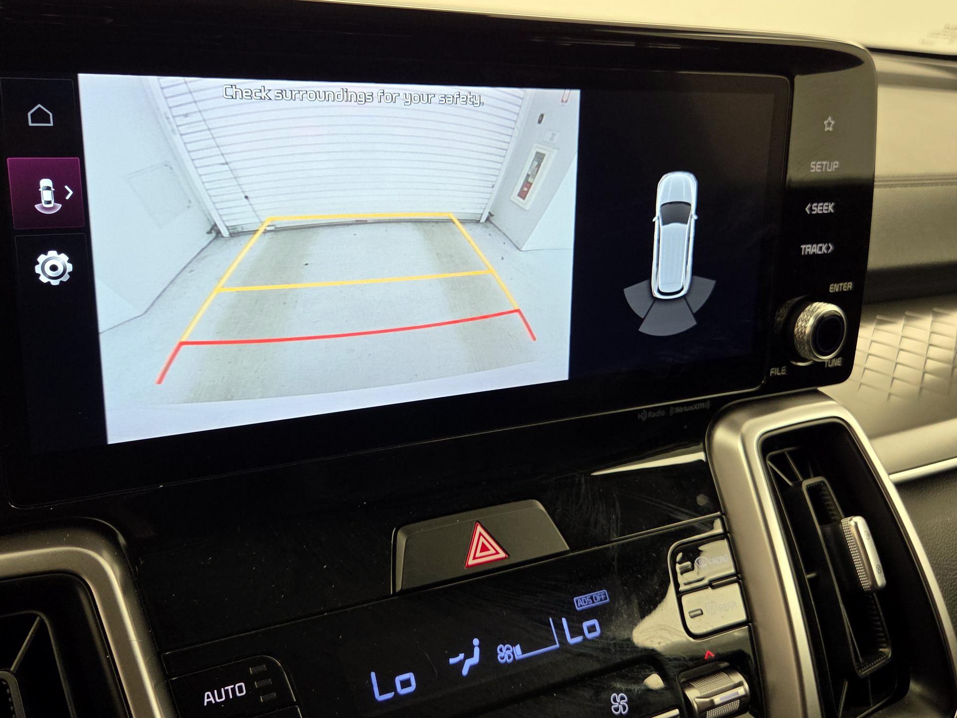 Thumbnail: 2022 Kia Sorento - 15