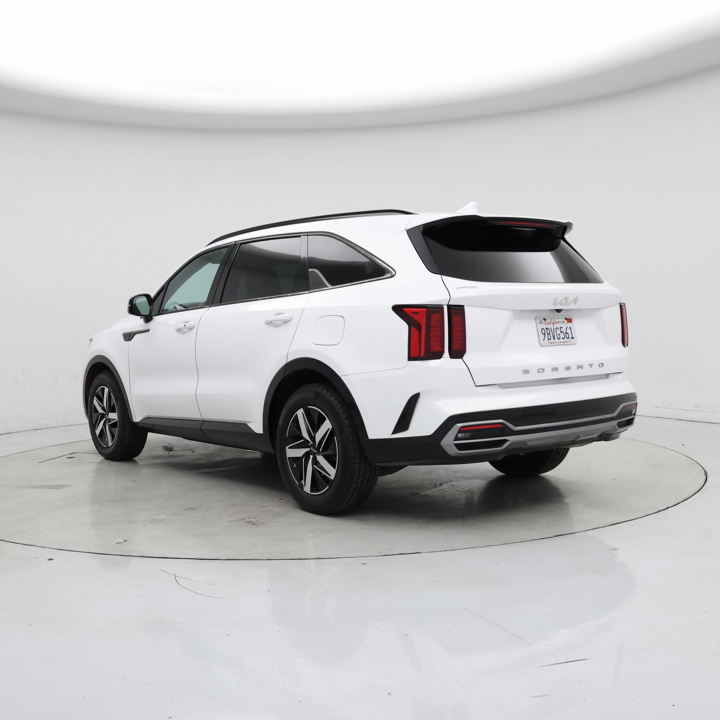 Thumbnail: 2022 Kia Sorento - 2