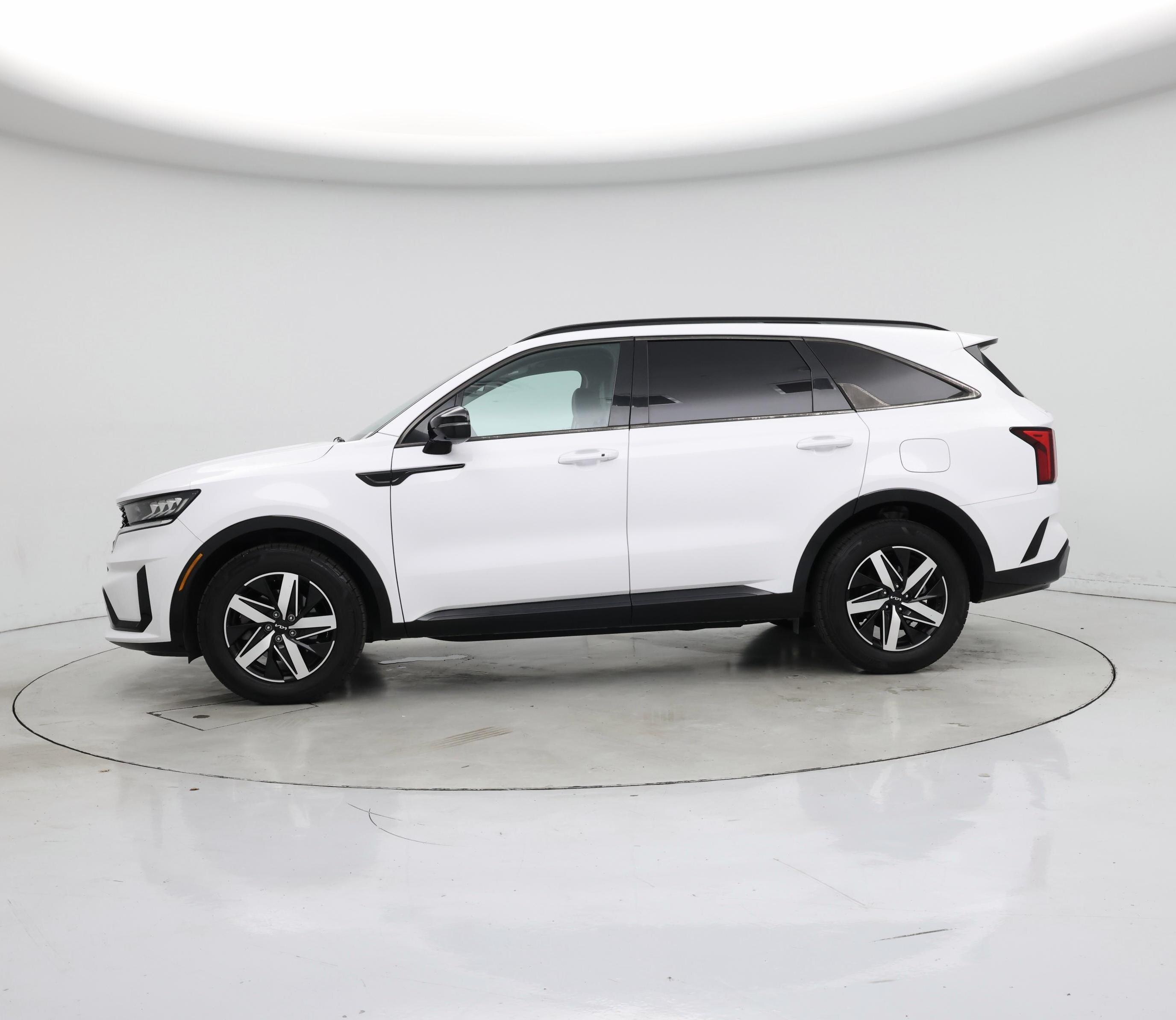 Thumbnail: 2022 Kia Sorento - 3