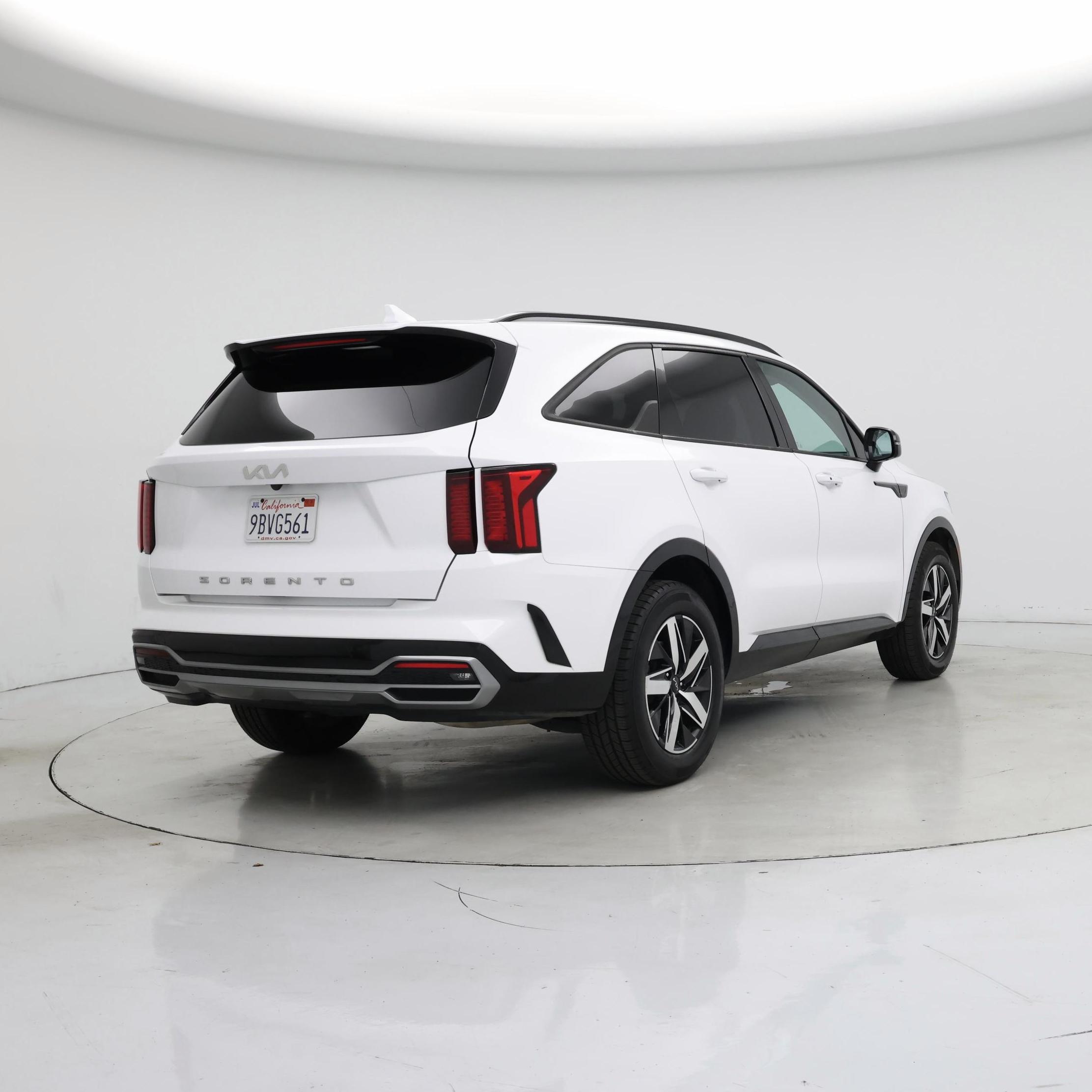 Thumbnail: 2022 Kia Sorento - 8