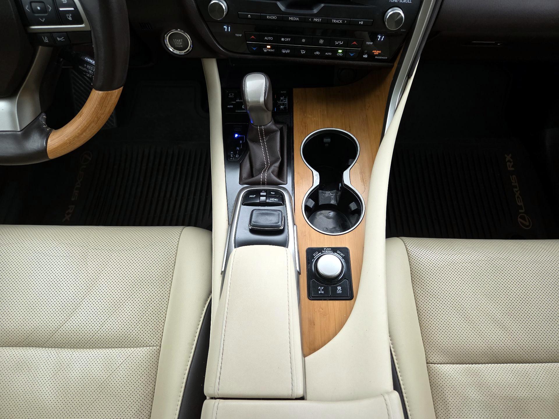 Thumbnail: 2017 Lexus RX - 18