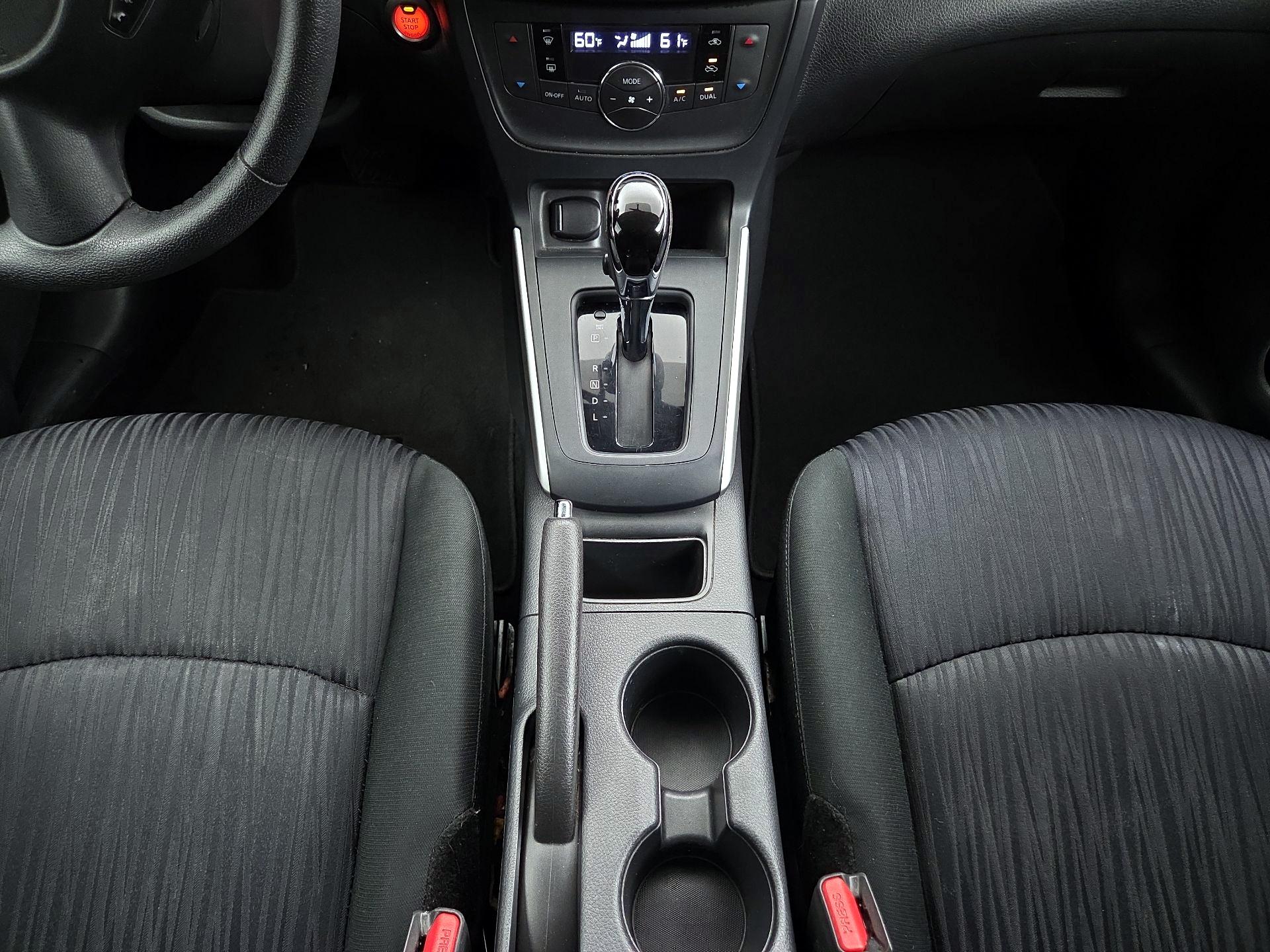 Thumbnail: 2019 Nissan Sentra - 17