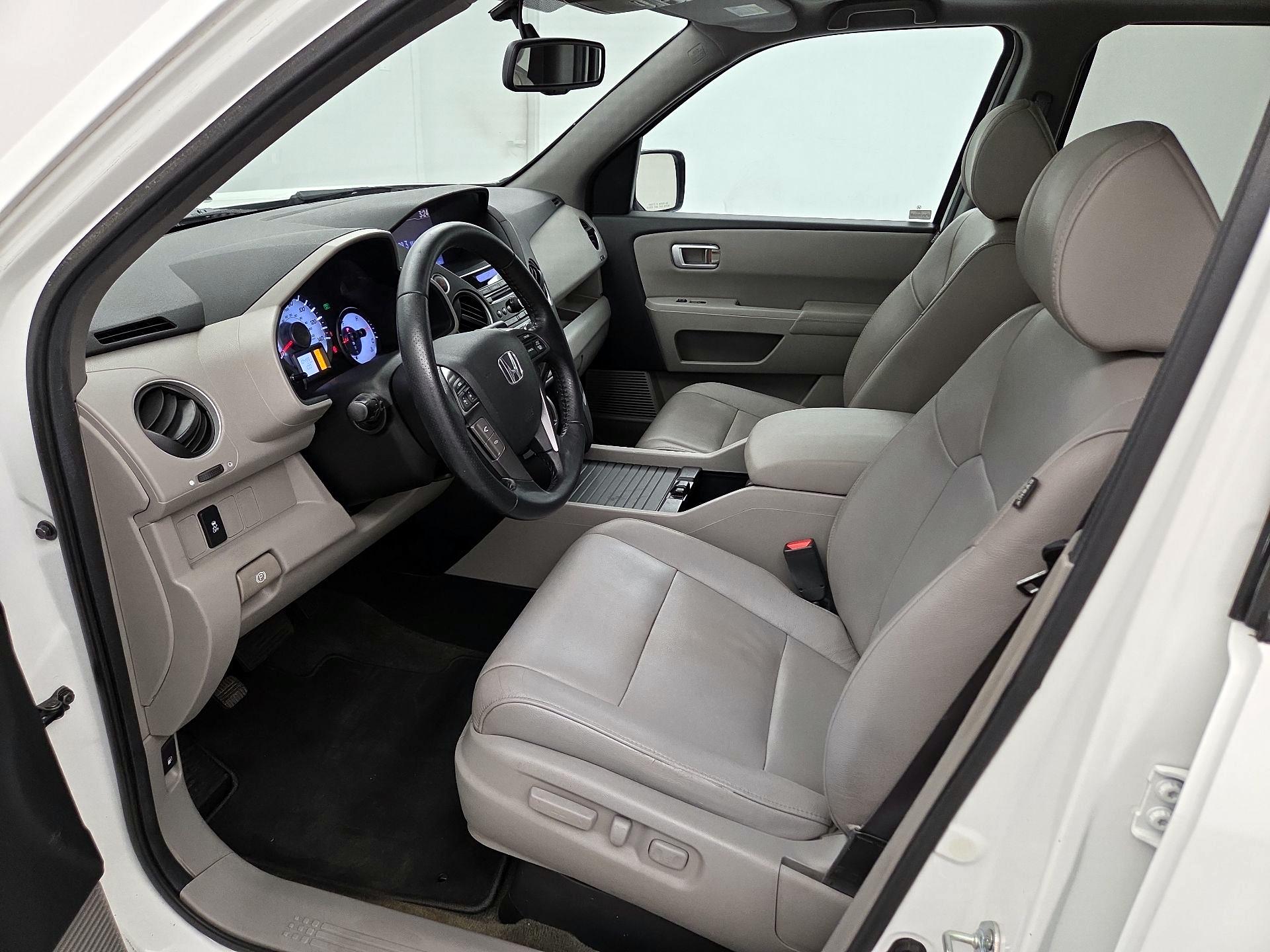 Thumbnail: 2014 Honda Pilot - 11