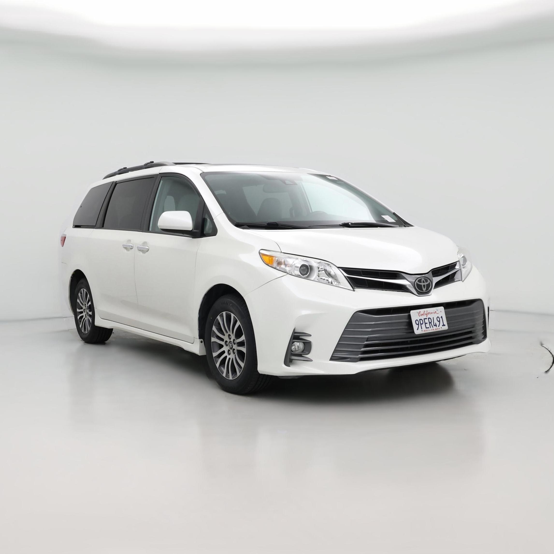 Thumbnail: 2020 Toyota Sienna - 1