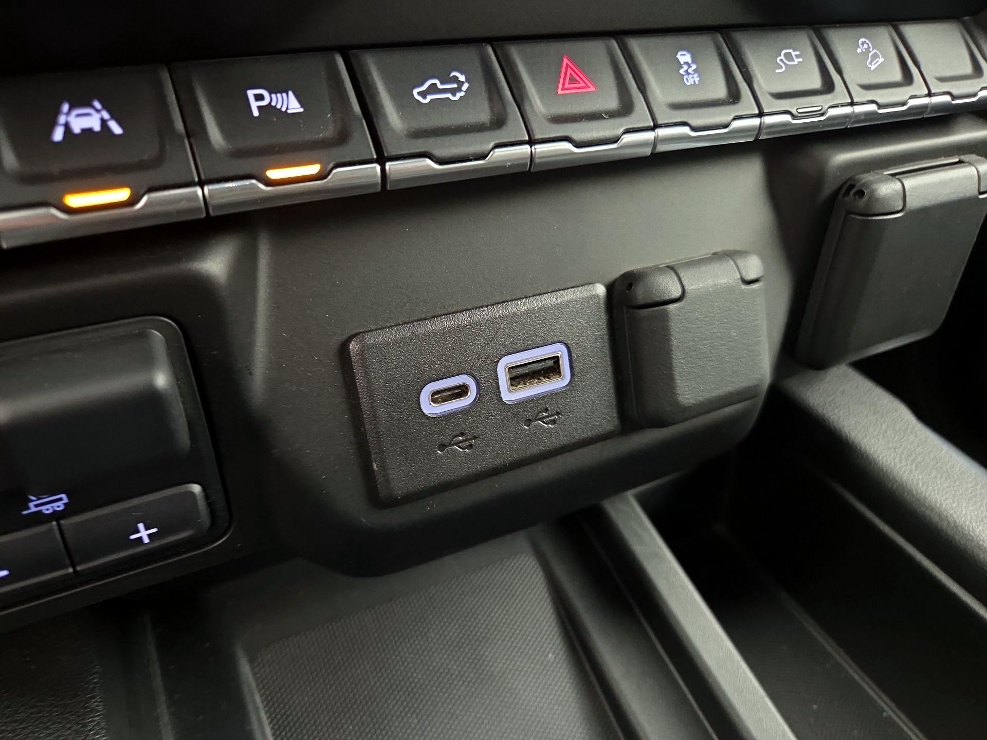 Thumbnail: 2022 GMC Sierra 1500 - 18