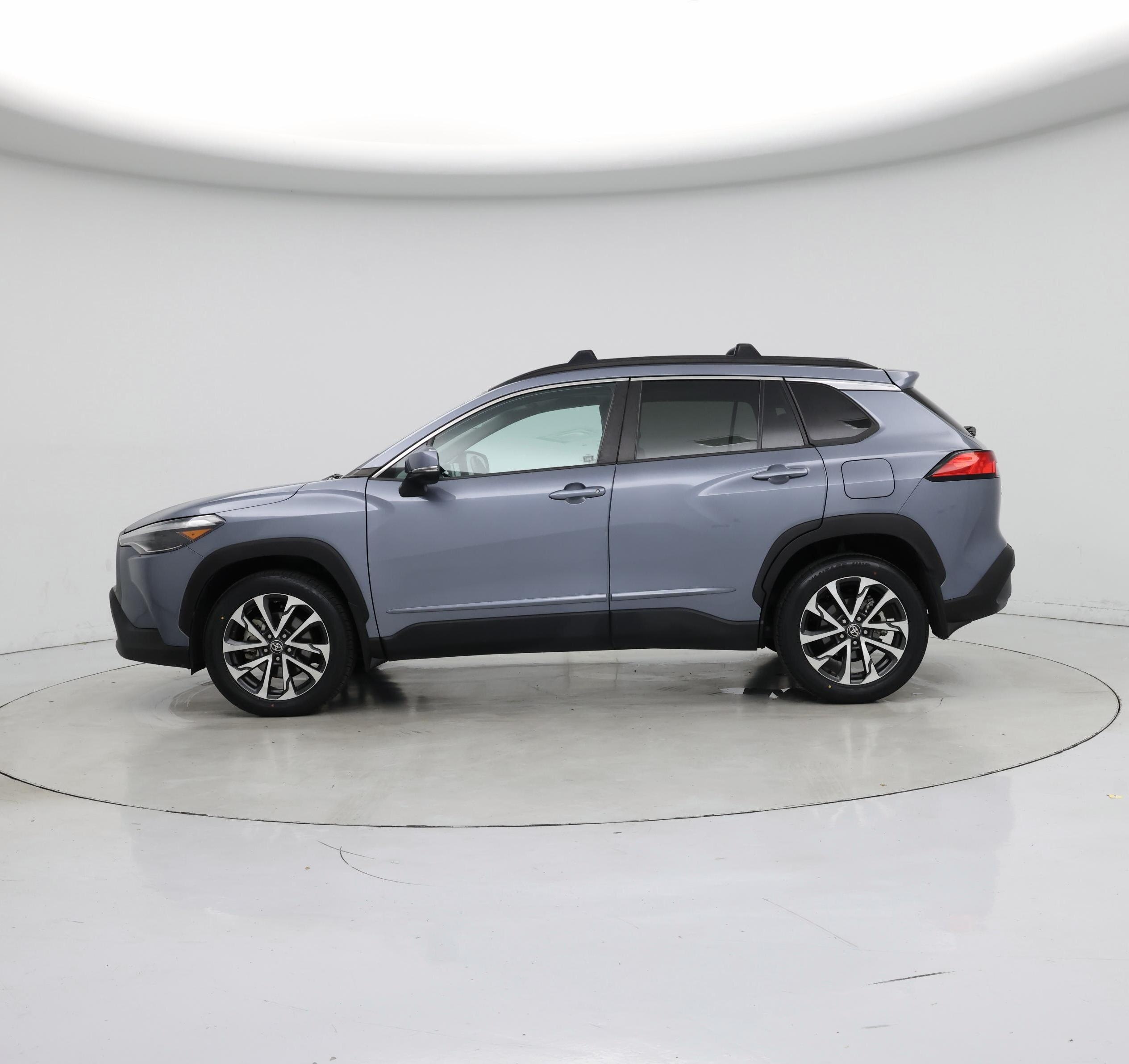 Thumbnail: 2022 Toyota Corolla Cross - 3