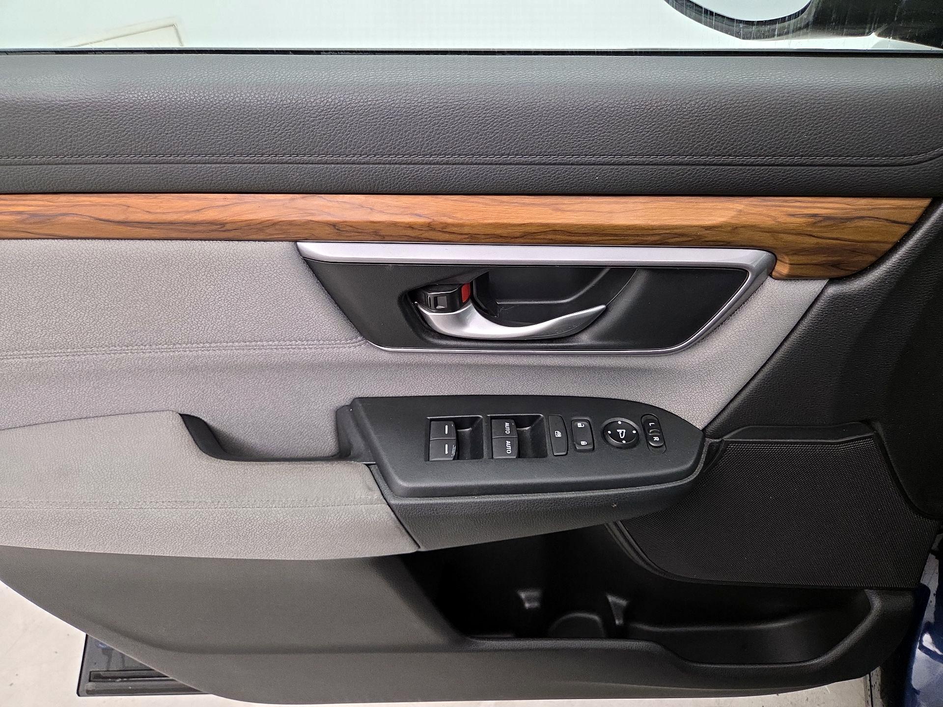 Thumbnail: 2017 Honda CR-V - 12