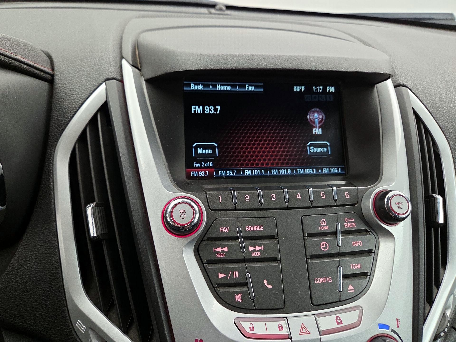 Thumbnail: 2015 GMC Terrain - 14