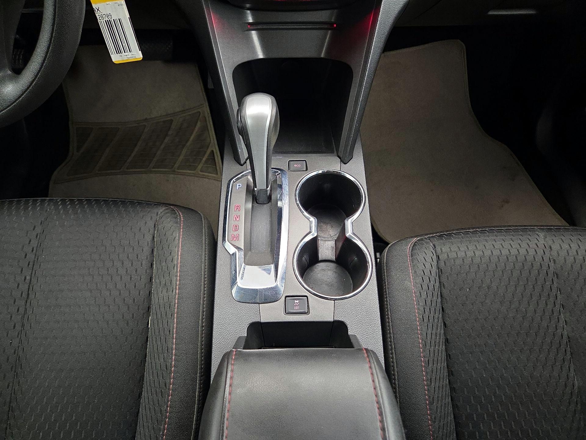 Thumbnail: 2015 GMC Terrain - 16