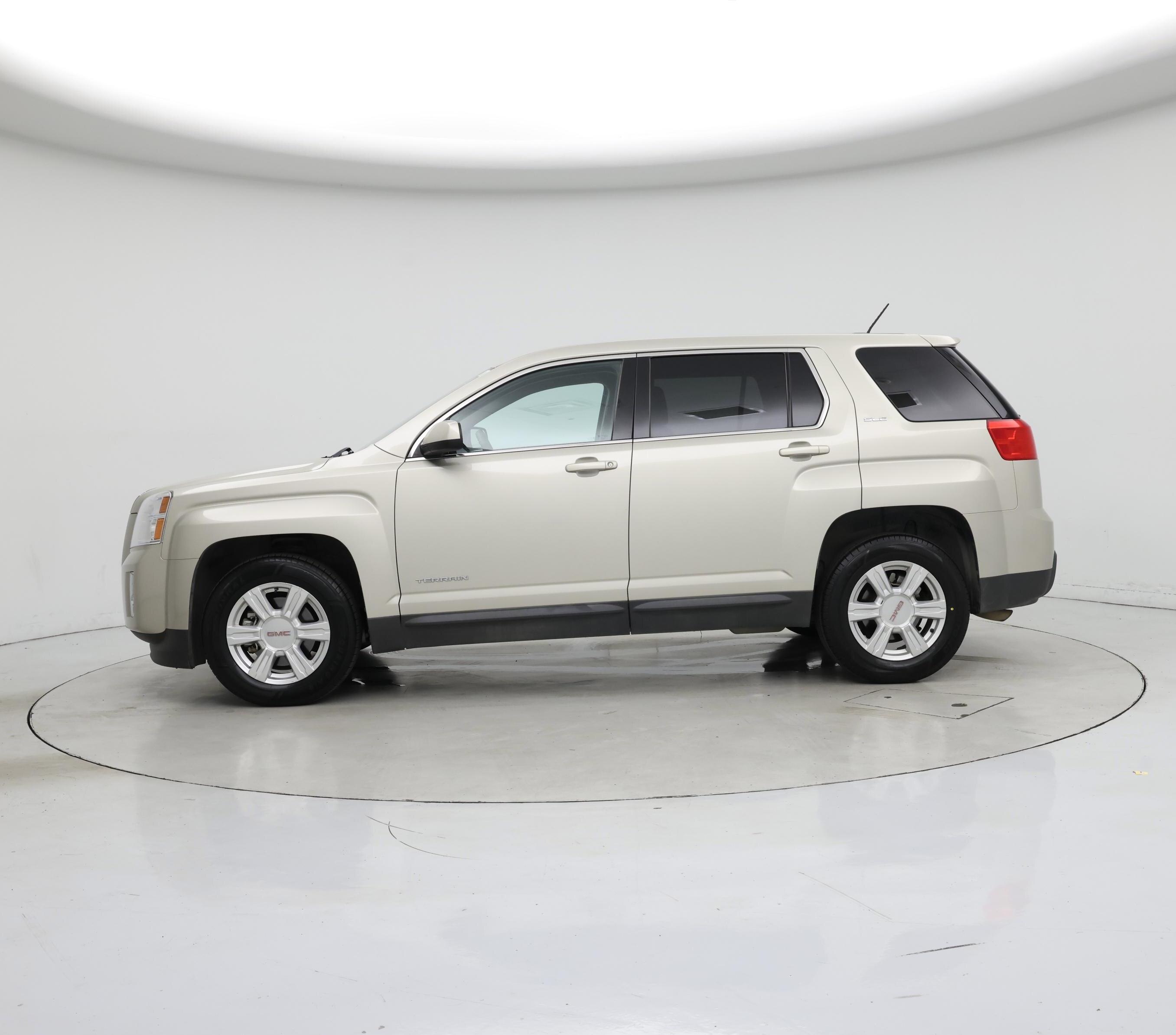 Thumbnail: 2015 GMC Terrain - 3