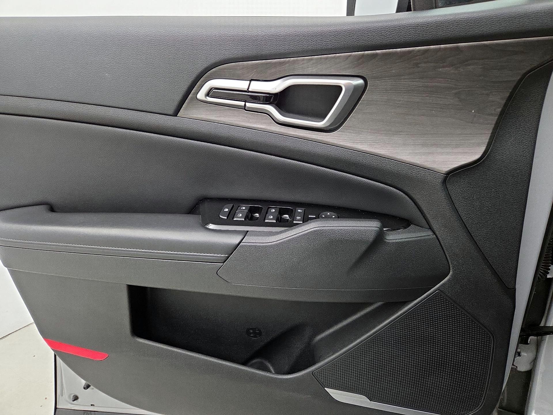 Thumbnail: 2023 Kia Sportage - 12