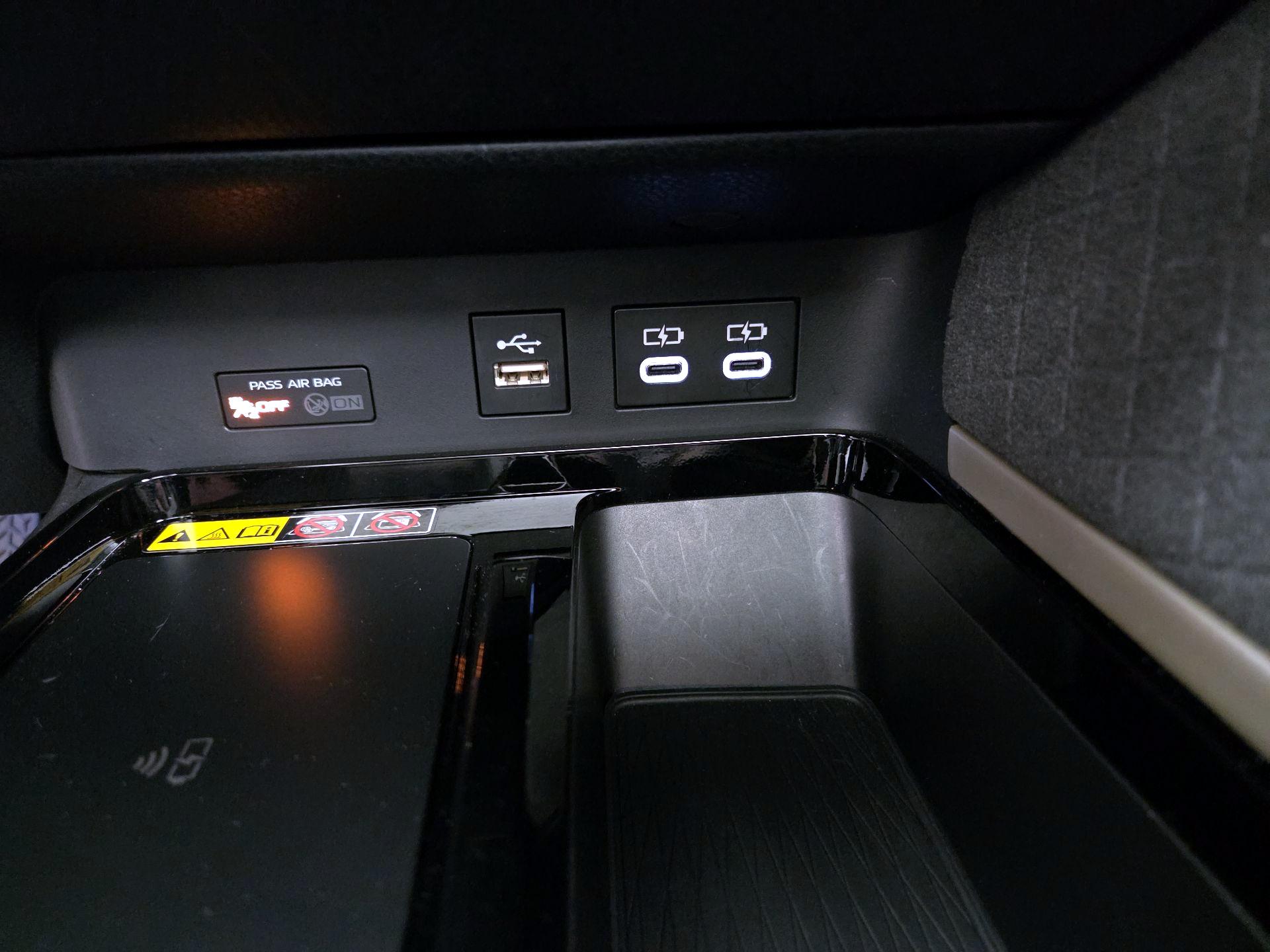 Thumbnail: 2025 Toyota Camry - 18