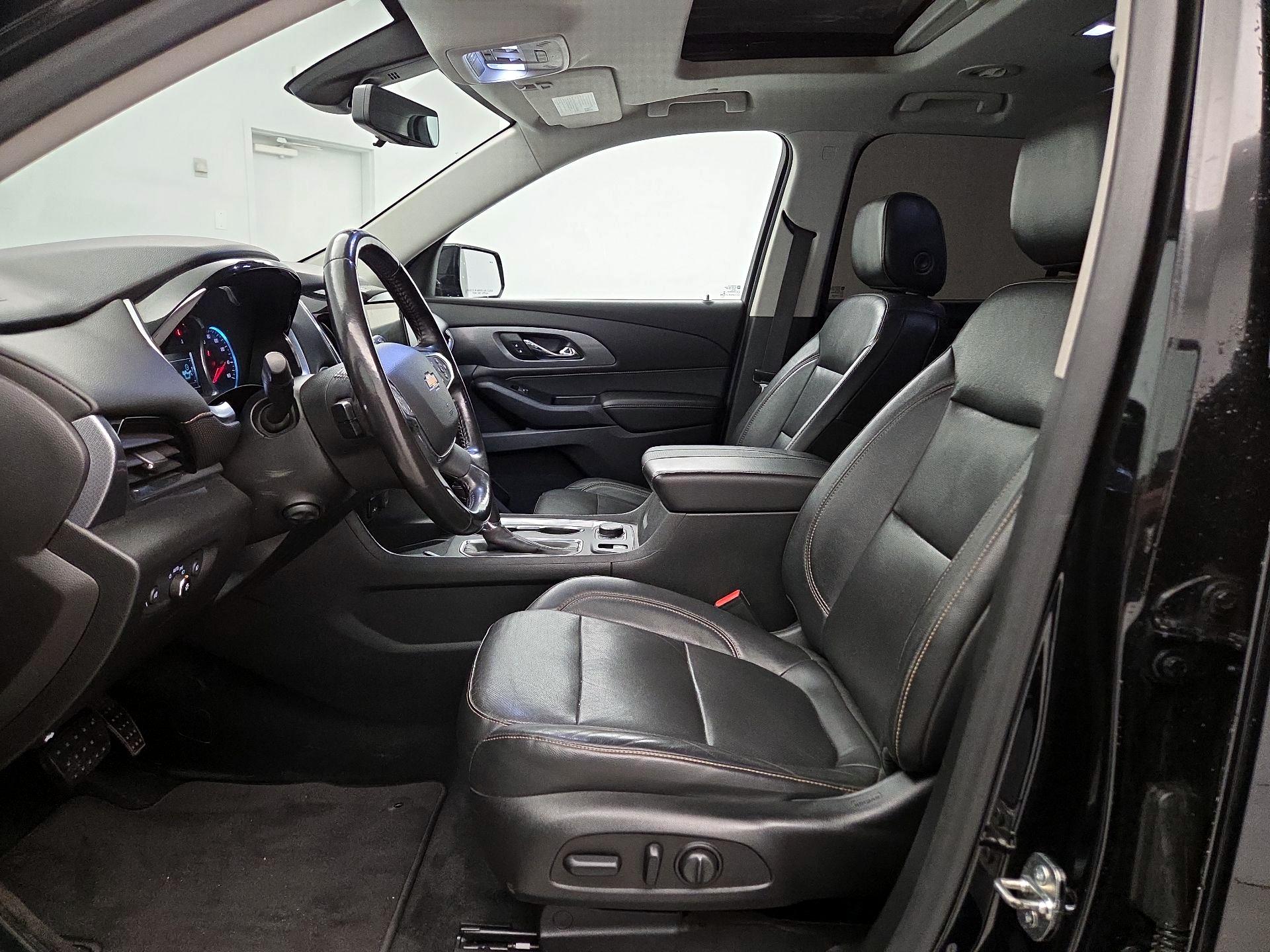 Thumbnail: 2019 Chevrolet Traverse - 11