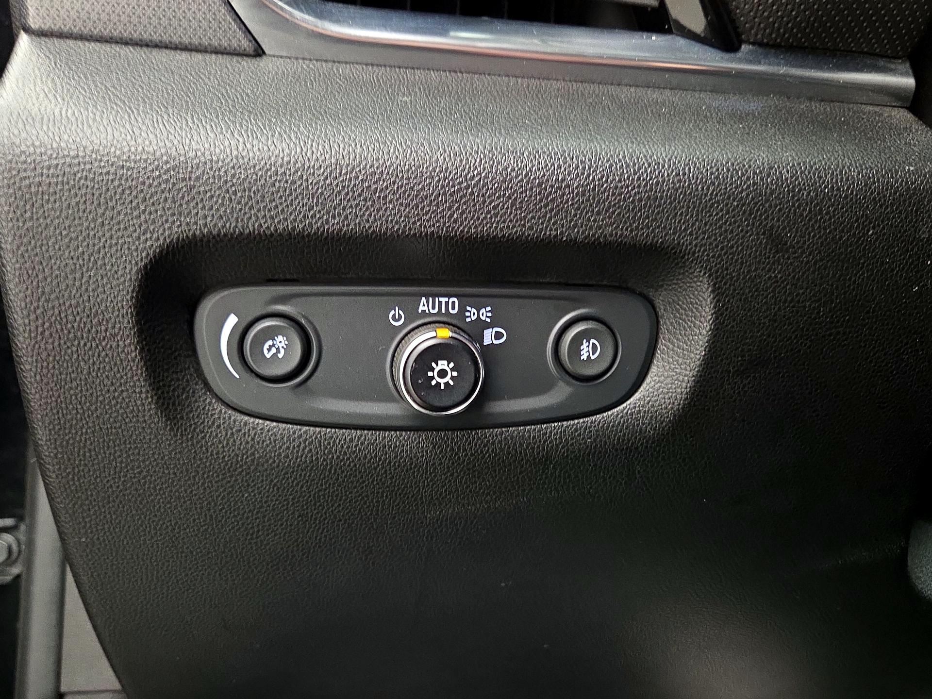 Thumbnail: 2019 Chevrolet Traverse - 13