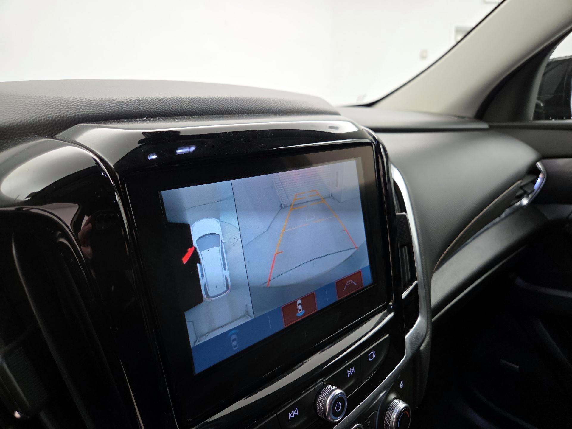 Thumbnail: 2019 Chevrolet Traverse - 15