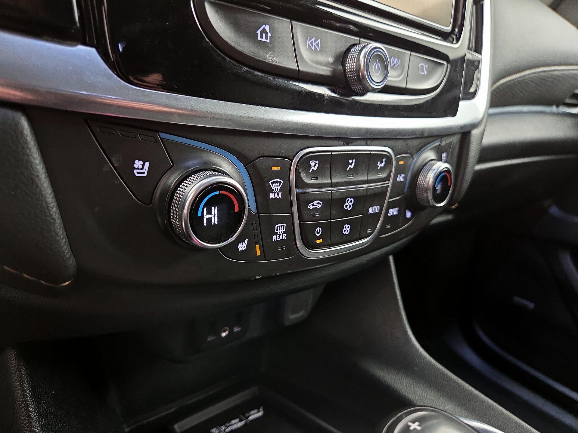 Thumbnail: 2019 Chevrolet Traverse - 17