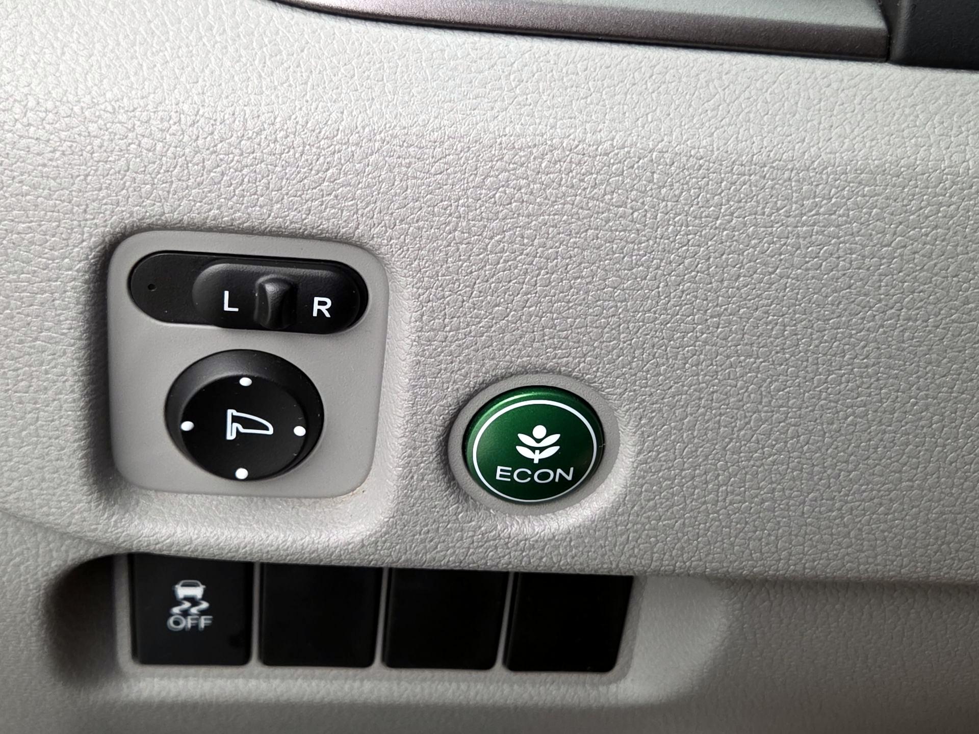 Thumbnail: 2016 Honda Pilot - 13