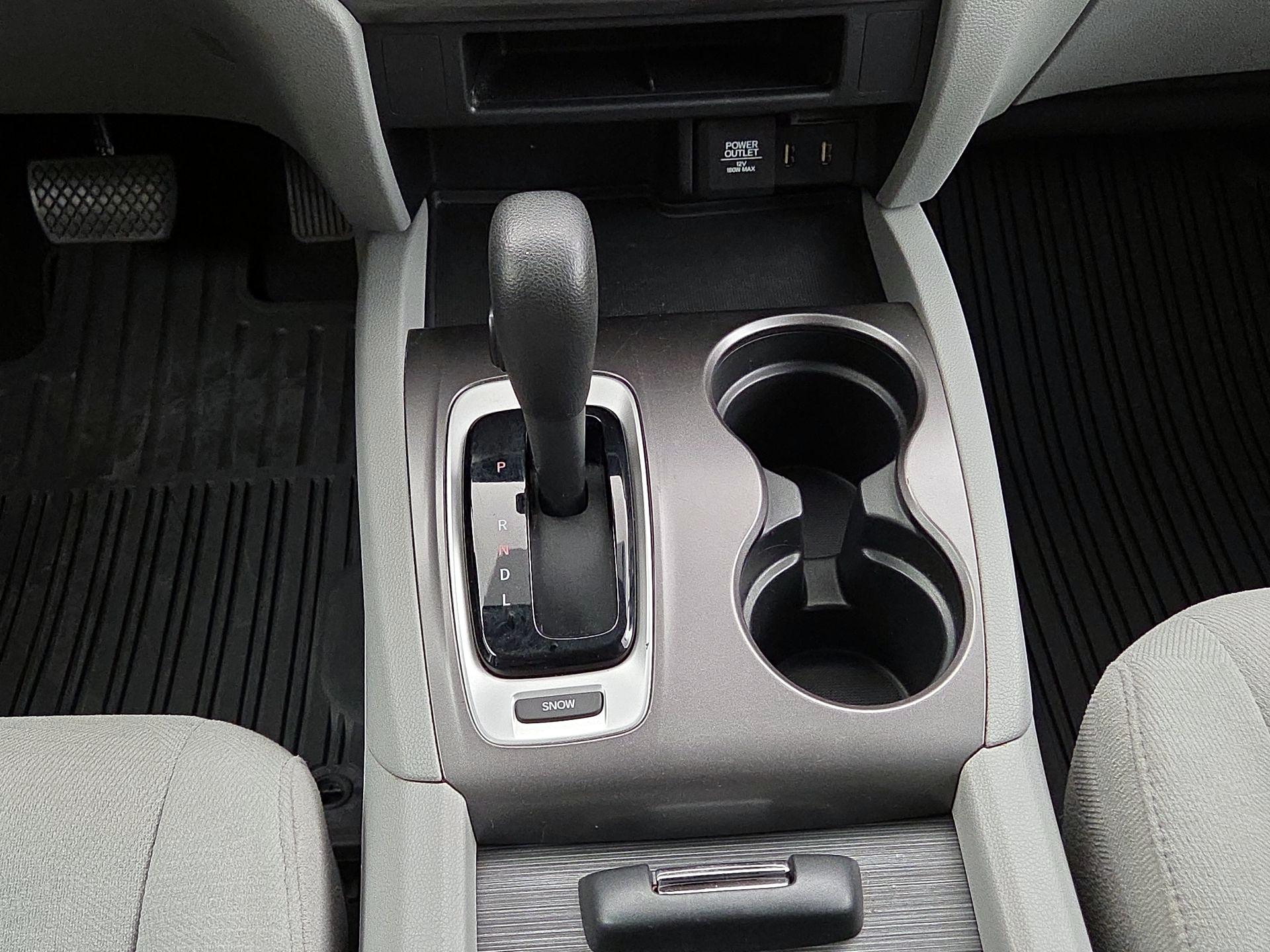 Thumbnail: 2016 Honda Pilot - 17