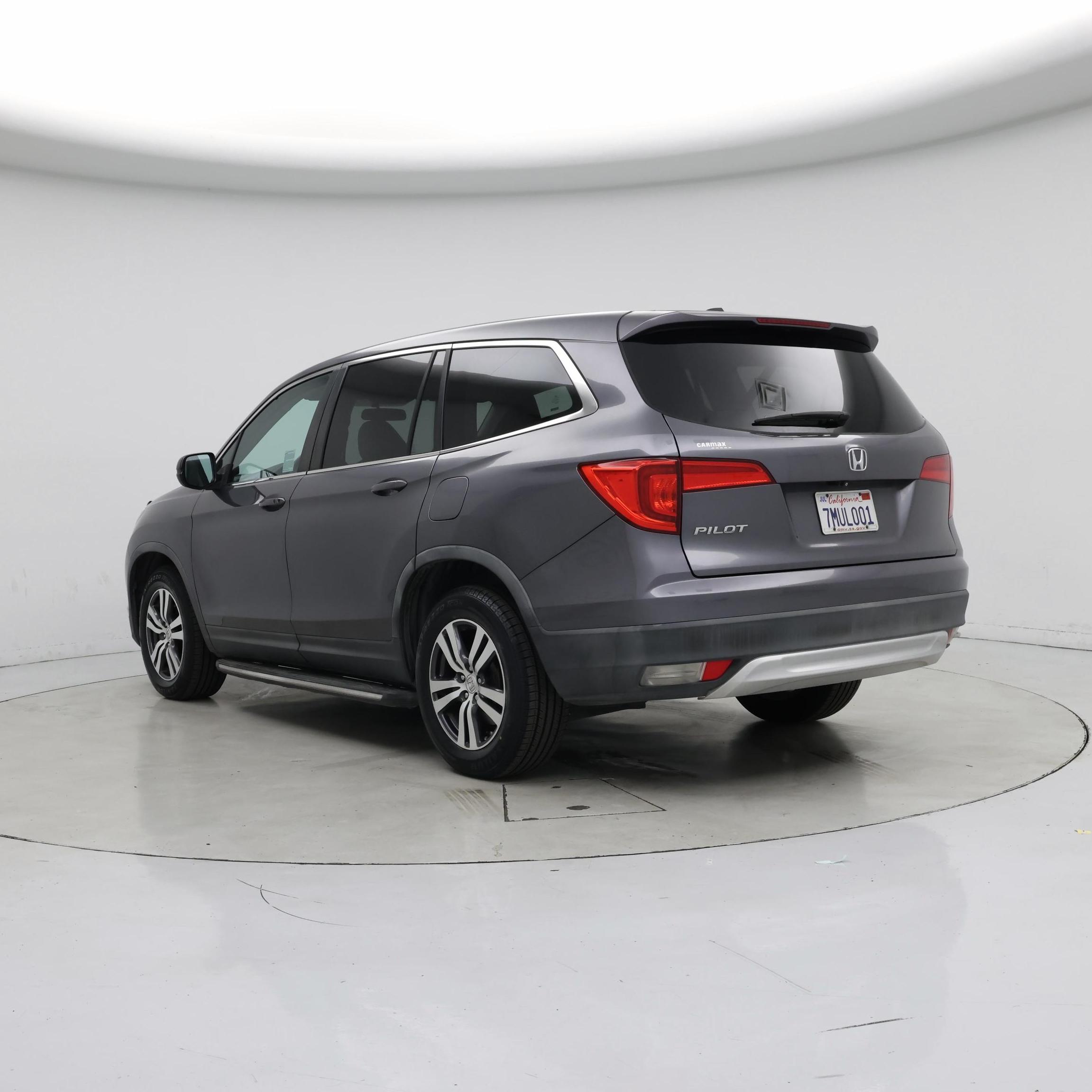 Thumbnail: 2016 Honda Pilot - 2