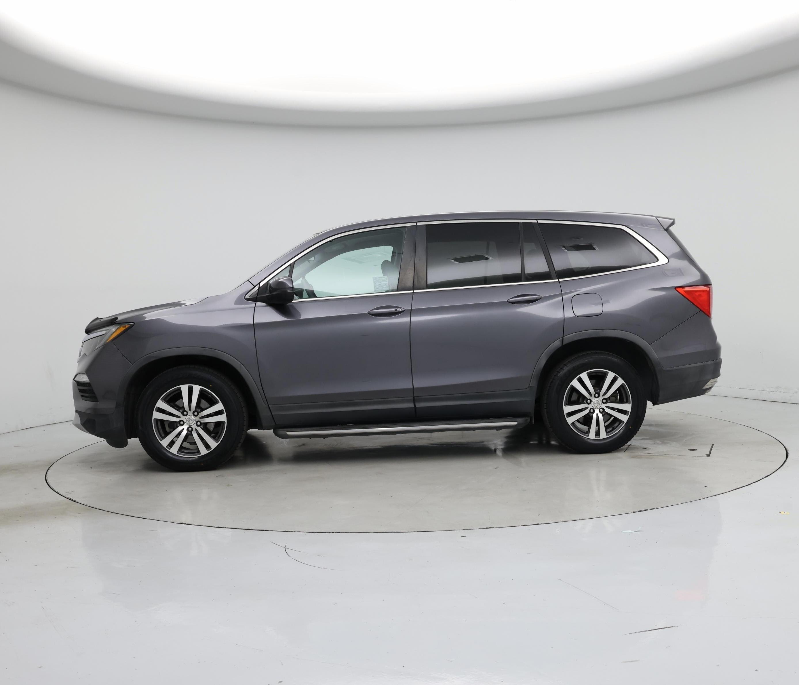 Thumbnail: 2016 Honda Pilot - 3