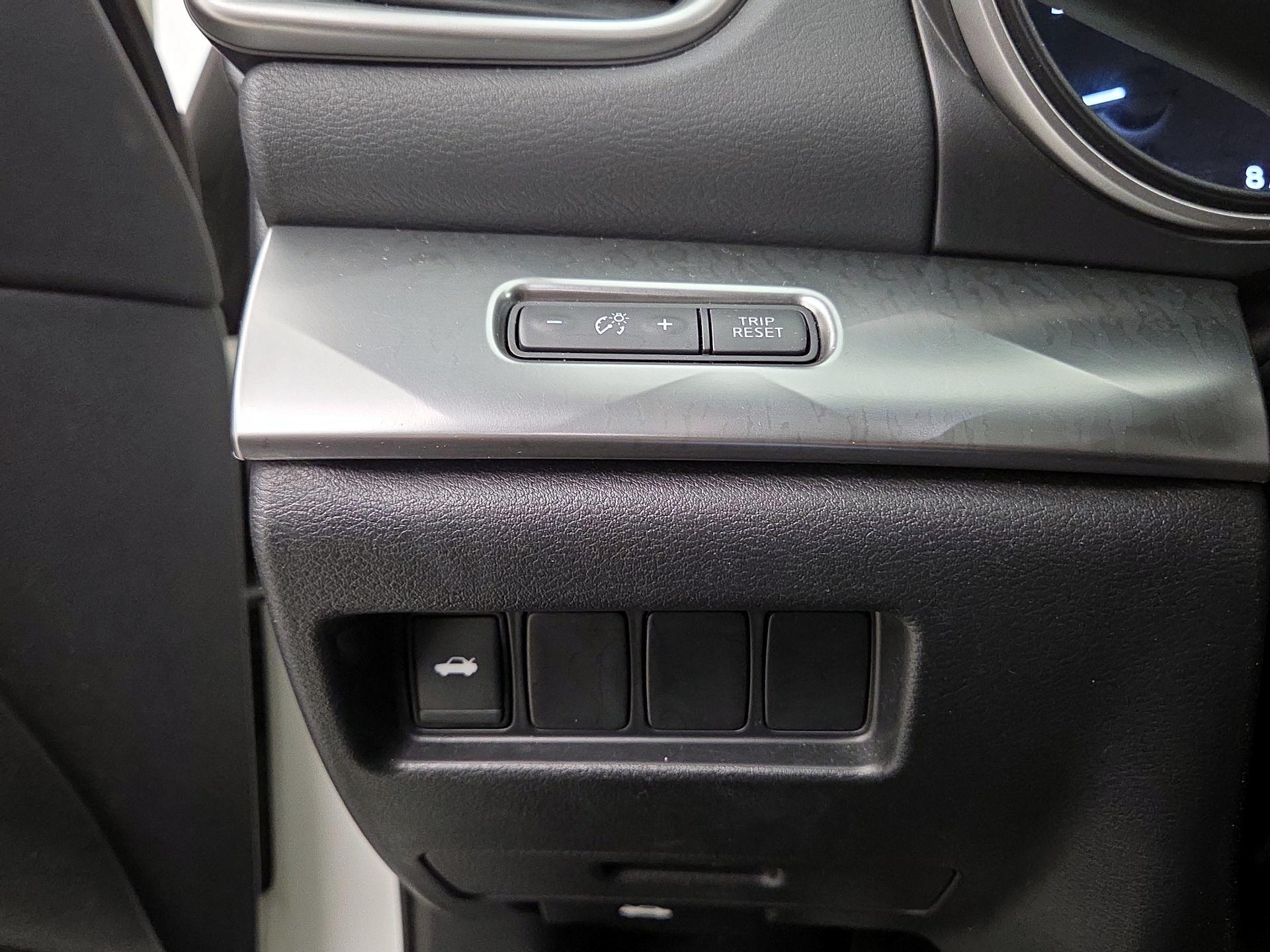 Thumbnail: 2019 Nissan Maxima - 13