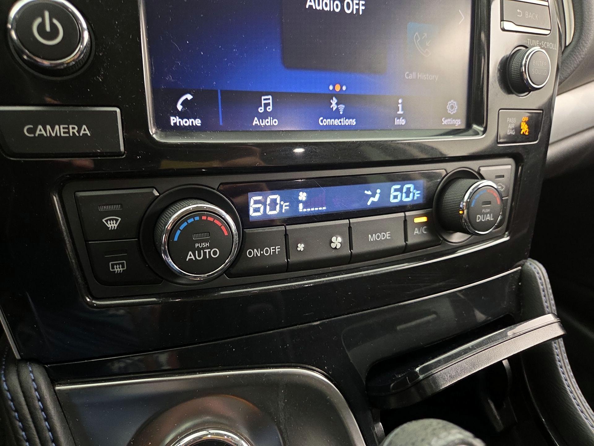 Thumbnail: 2019 Nissan Maxima - 16