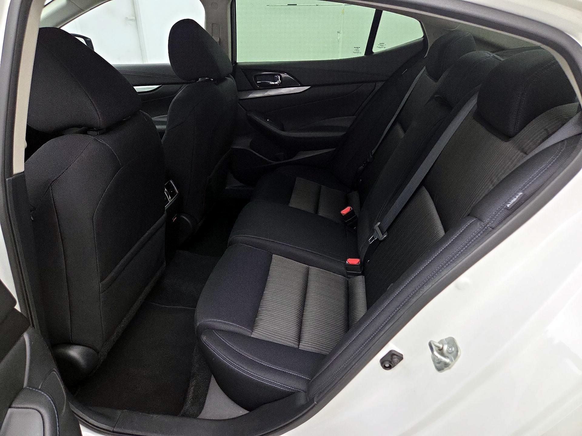 Thumbnail: 2019 Nissan Maxima - 19