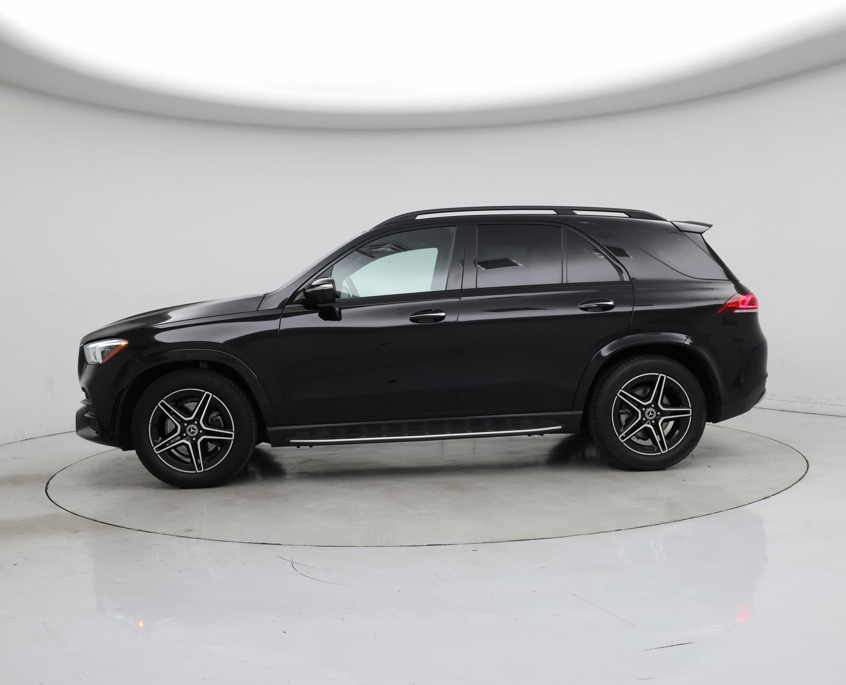 Thumbnail: 2020 Mercedes-Benz GLE - 3