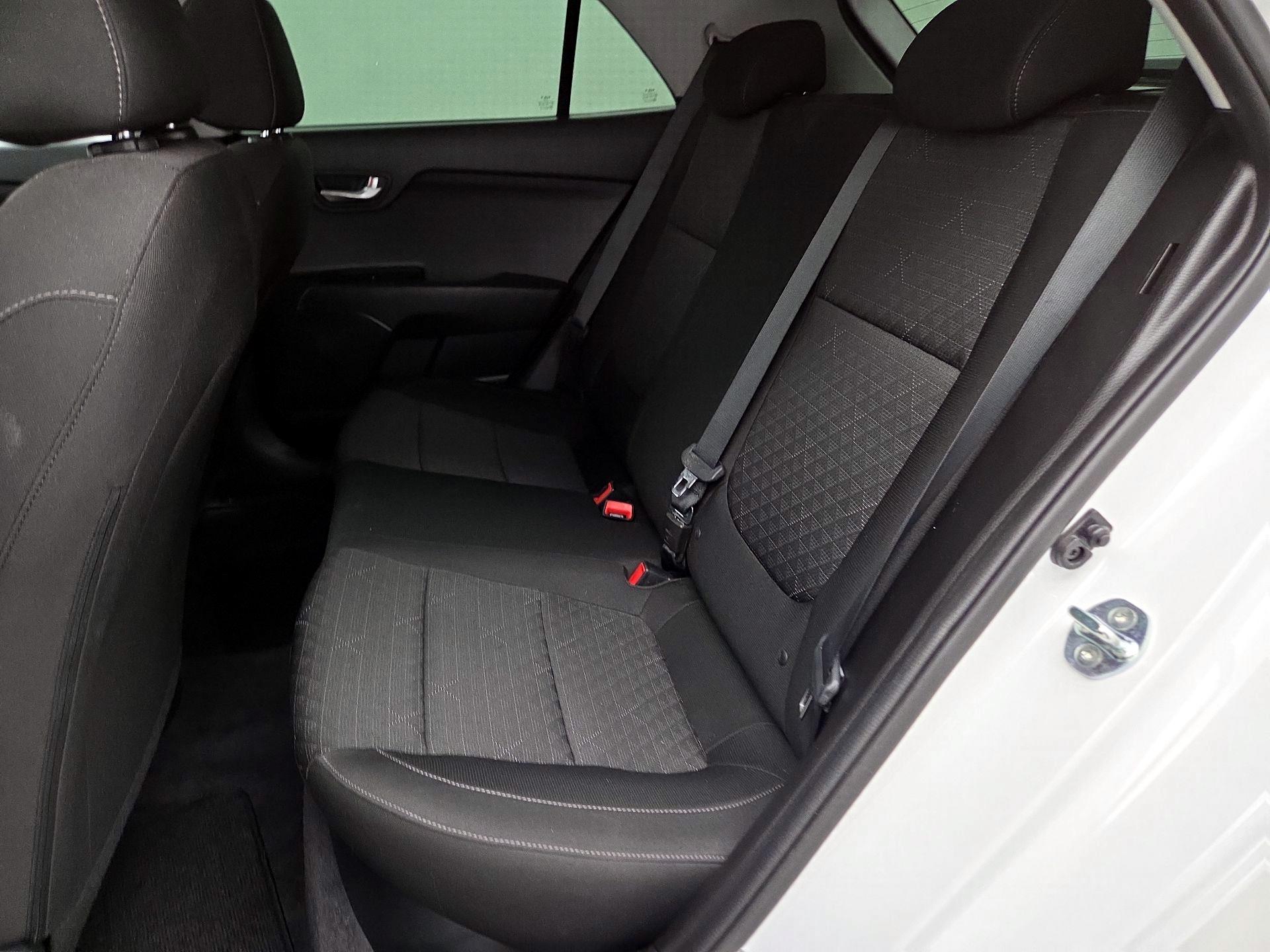 Thumbnail: 2022 Kia Rio5 - 19